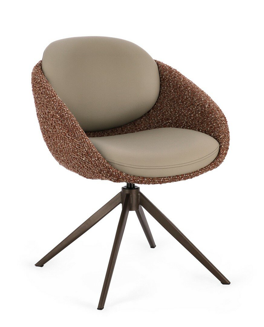 Drehstuhl Averik Ziegelrot von Bizzotto, freigestellt in der Frontansicht, B 60 × T 62 × H 80 cm, im STUFF Shop