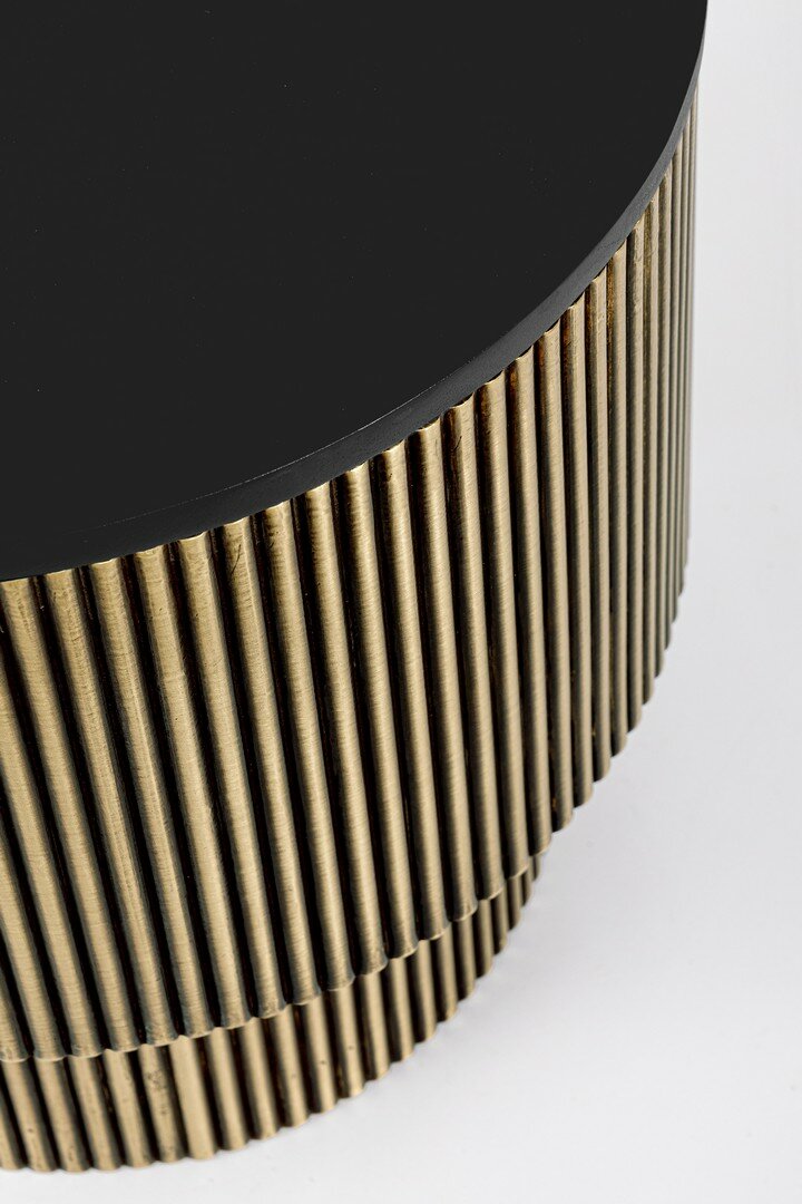 Beistelltisch Virat, Detail der Platte aus massivem Mangoholz