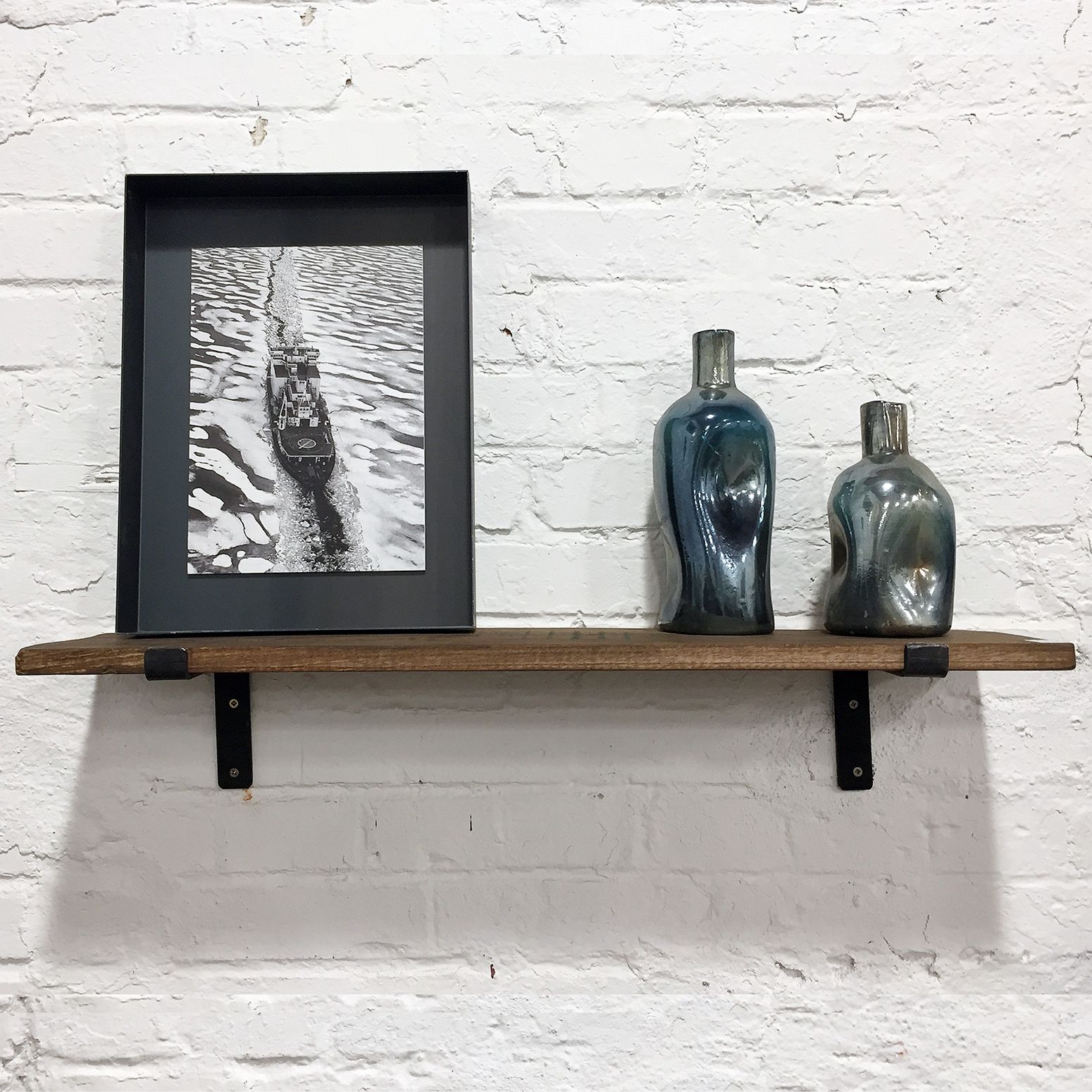 Wandregal aus Altholz im Vintage Design braun STUFF Loft