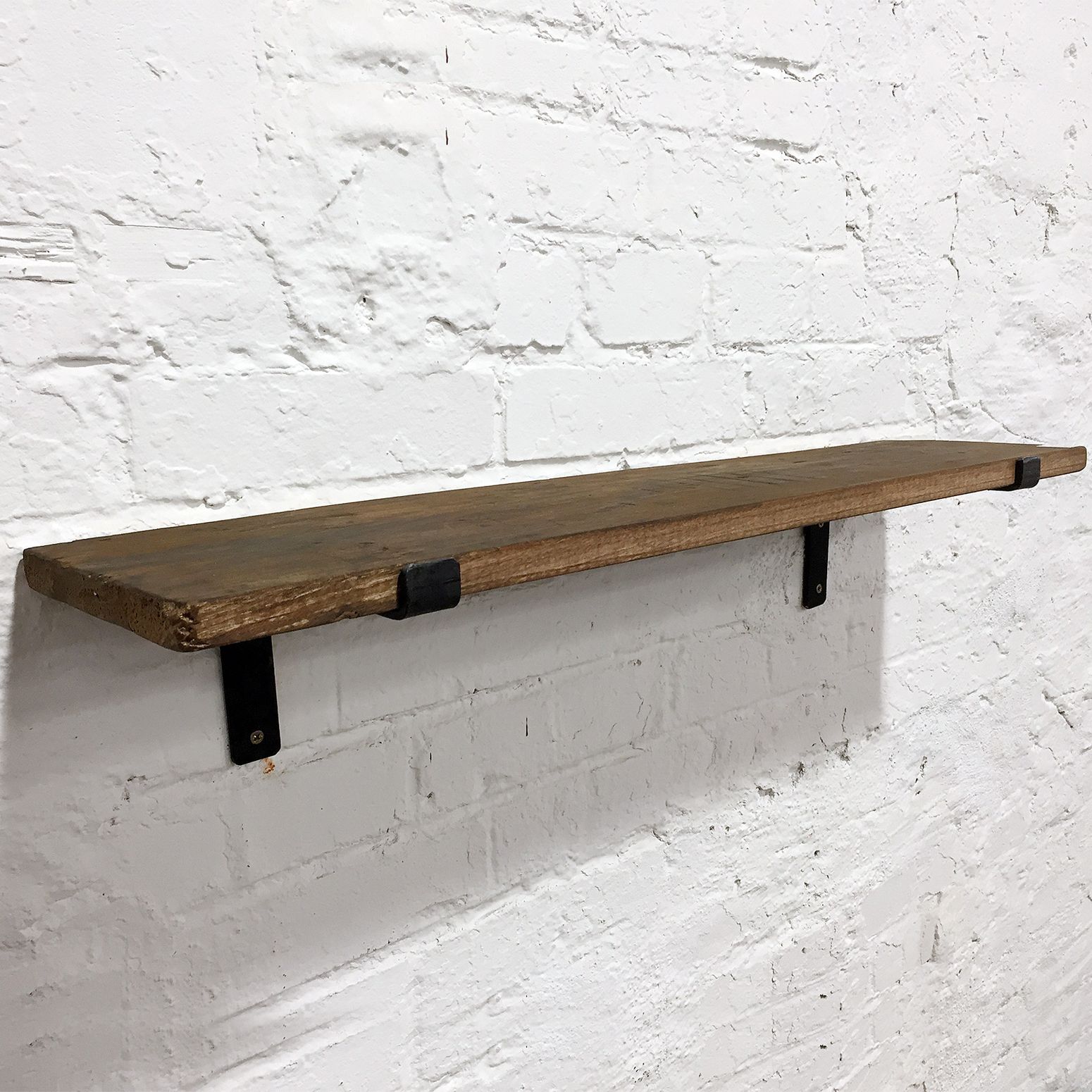 Wandregal aus Altholz im Vintage Design braun STUFF Loft