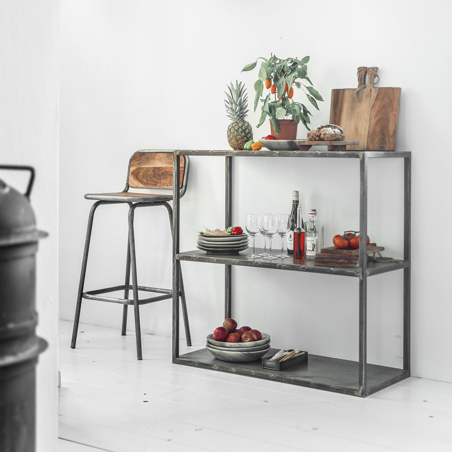 Barhocker Barstuhl vintage Altholz und Altmetall Handmade | STUFF Loft
