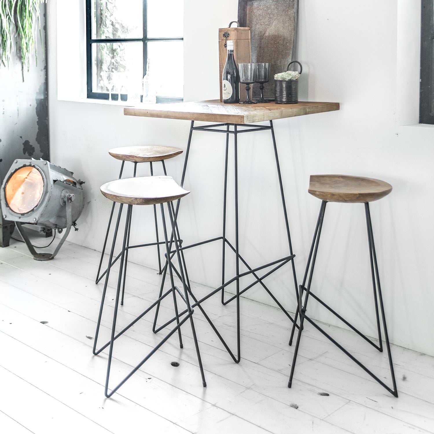 Barhocker Industrial Loft Style aus Teakholz