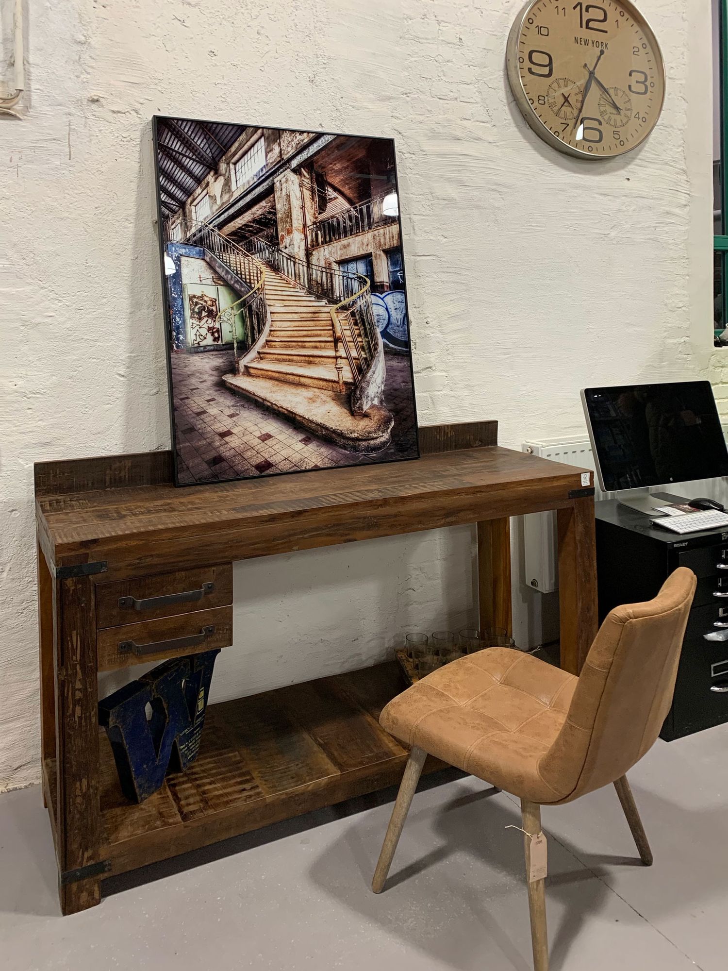 Vintage Konsolentisch aus FSC-zertifiziertem Hartholz mit Schubladen