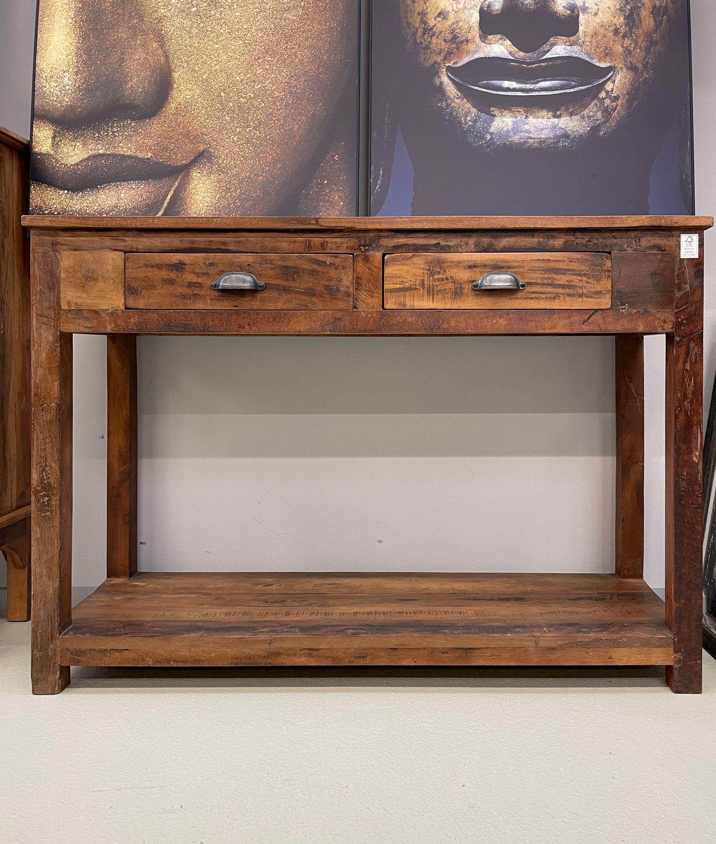 Konsolentisch mit 2 Schubladen aus der STUFF Loft Heritage Kollektion, gefertigt aus recyceltem Holz mit Metallgriffen