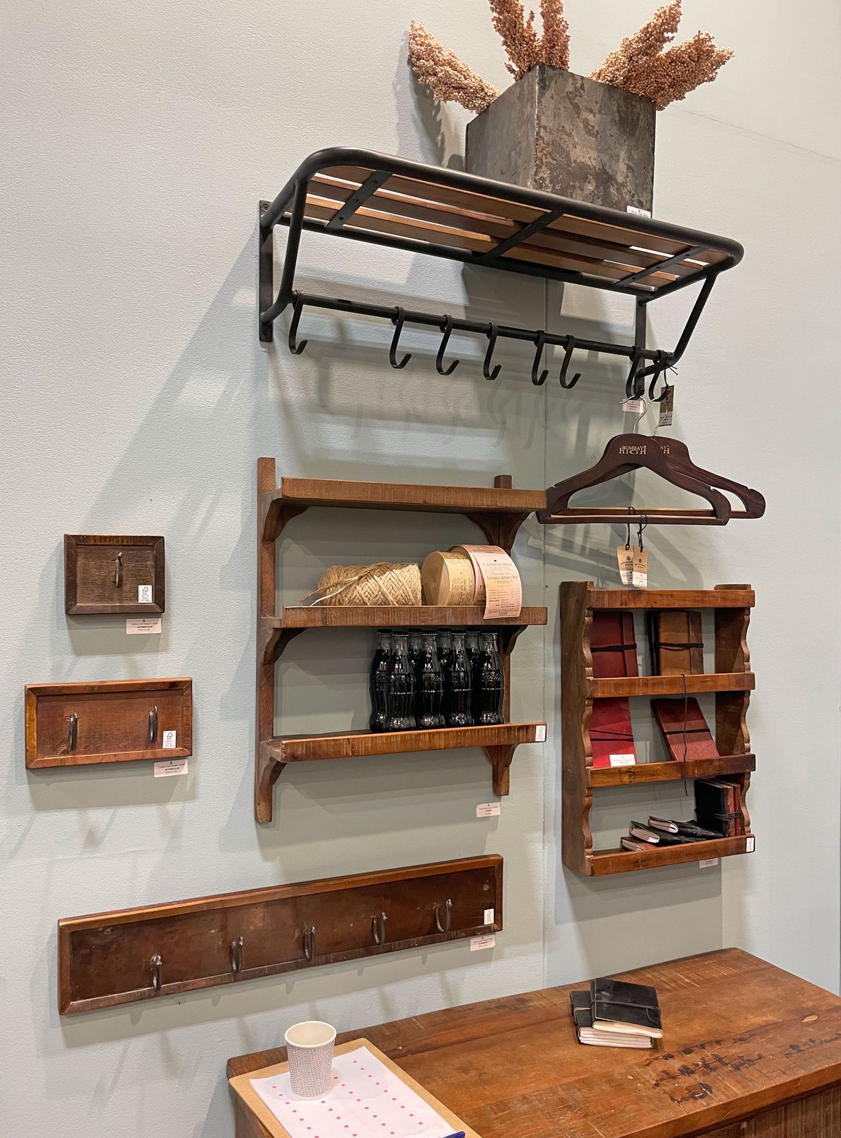 Wandregal 3 Böden aus der Factory Kollektion | STUFF Loft