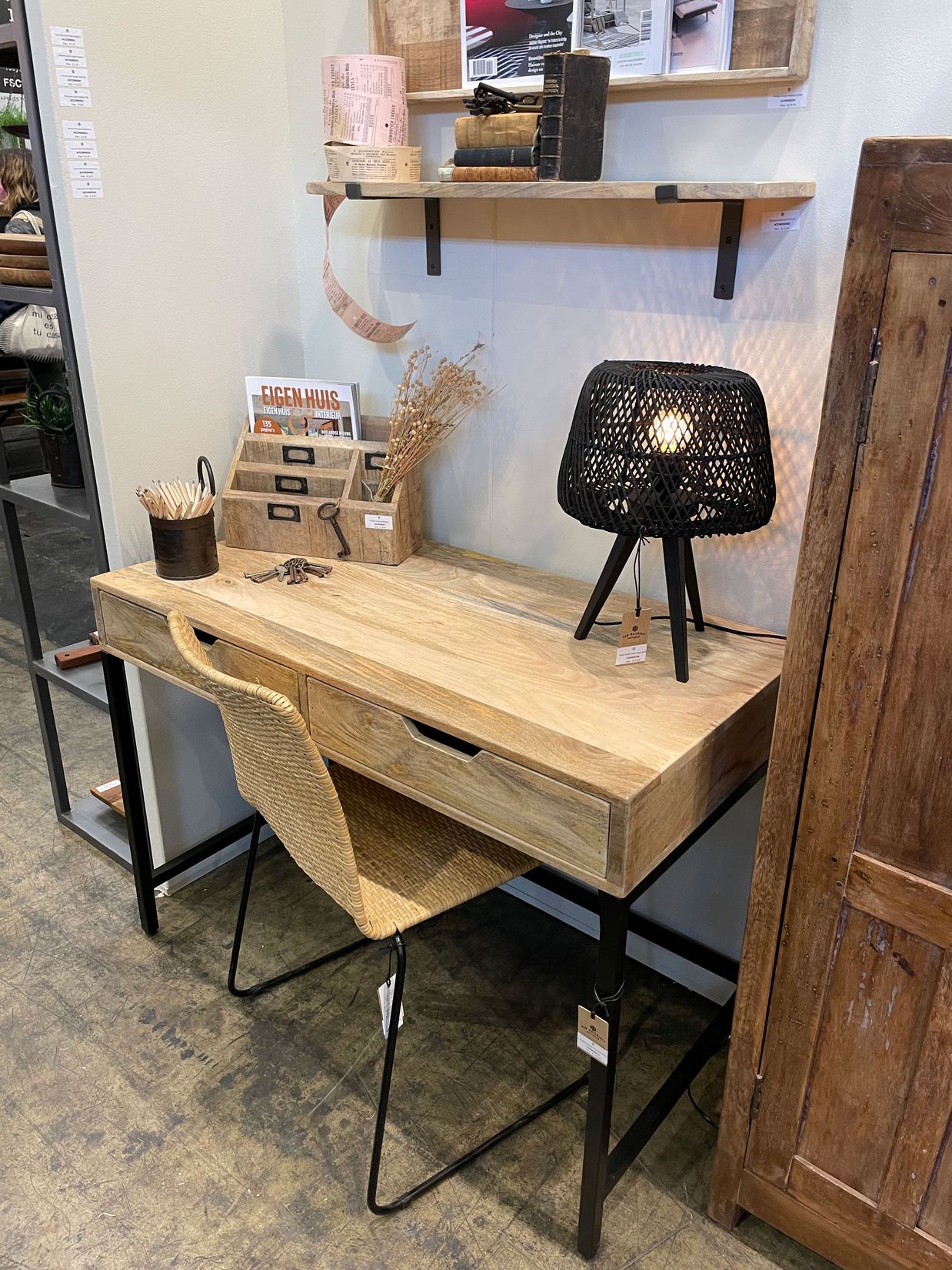 Schreibtisch Industrial Style mit Schubladen