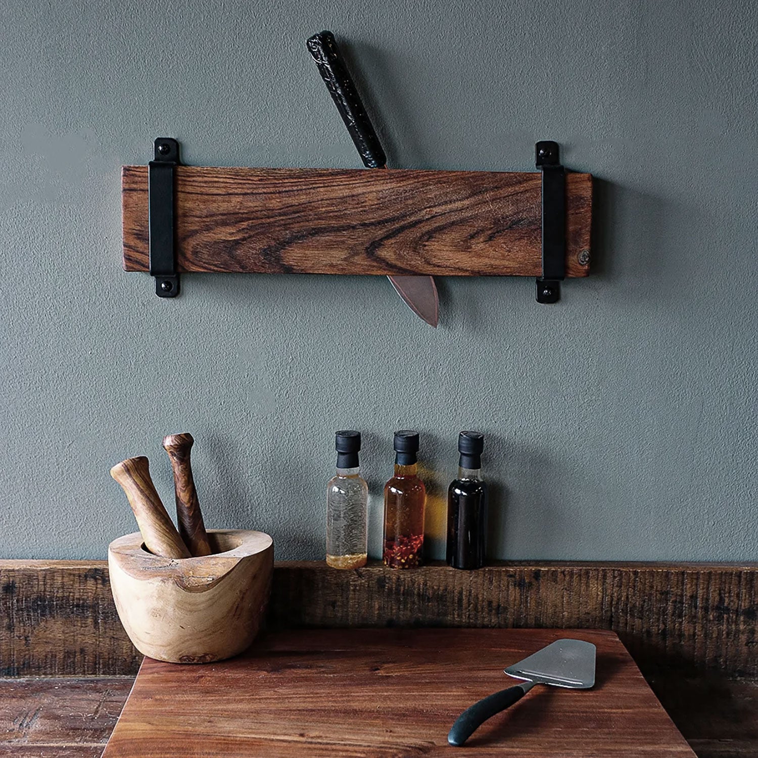 Messerhalter aus Altholz | STUFF Shop