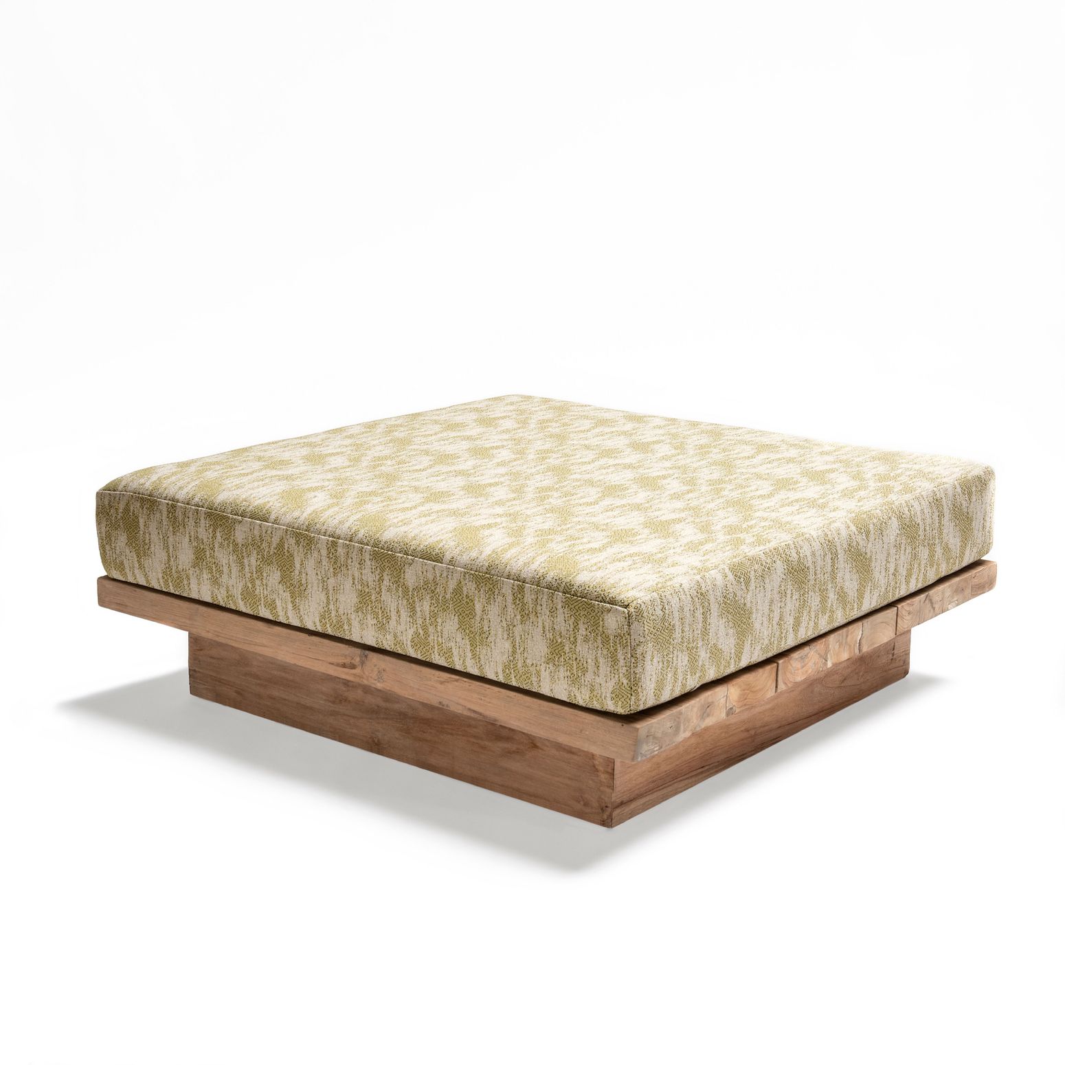 Outdoor-Ottomane Magnus aus massivem Teakholz Natural Grey | kombinierbar mit Magnus-Sofa | optional mit Outdoor-Polster in Knelout, Knelout Deluxe, Ktextout oder Ktextout Deluxe