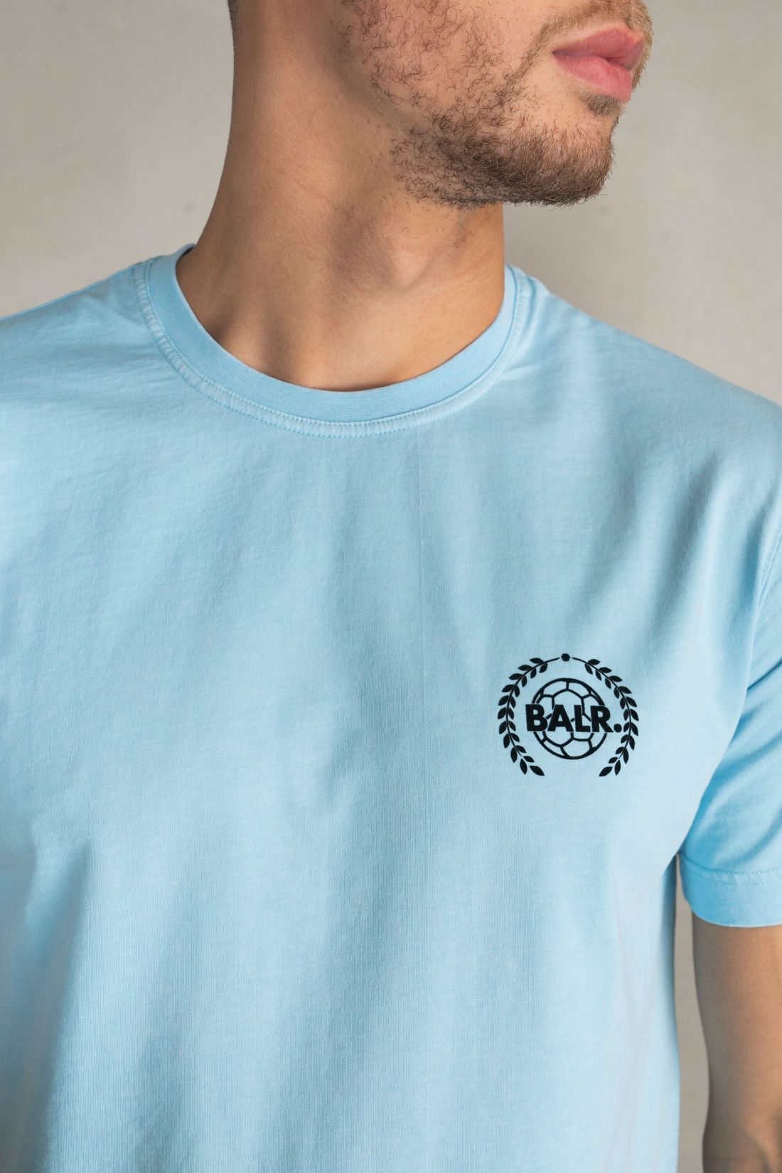 BALR. Herren T-Shirt Olaf Straight Crest T-Shirt Ice Wasched, hellblau