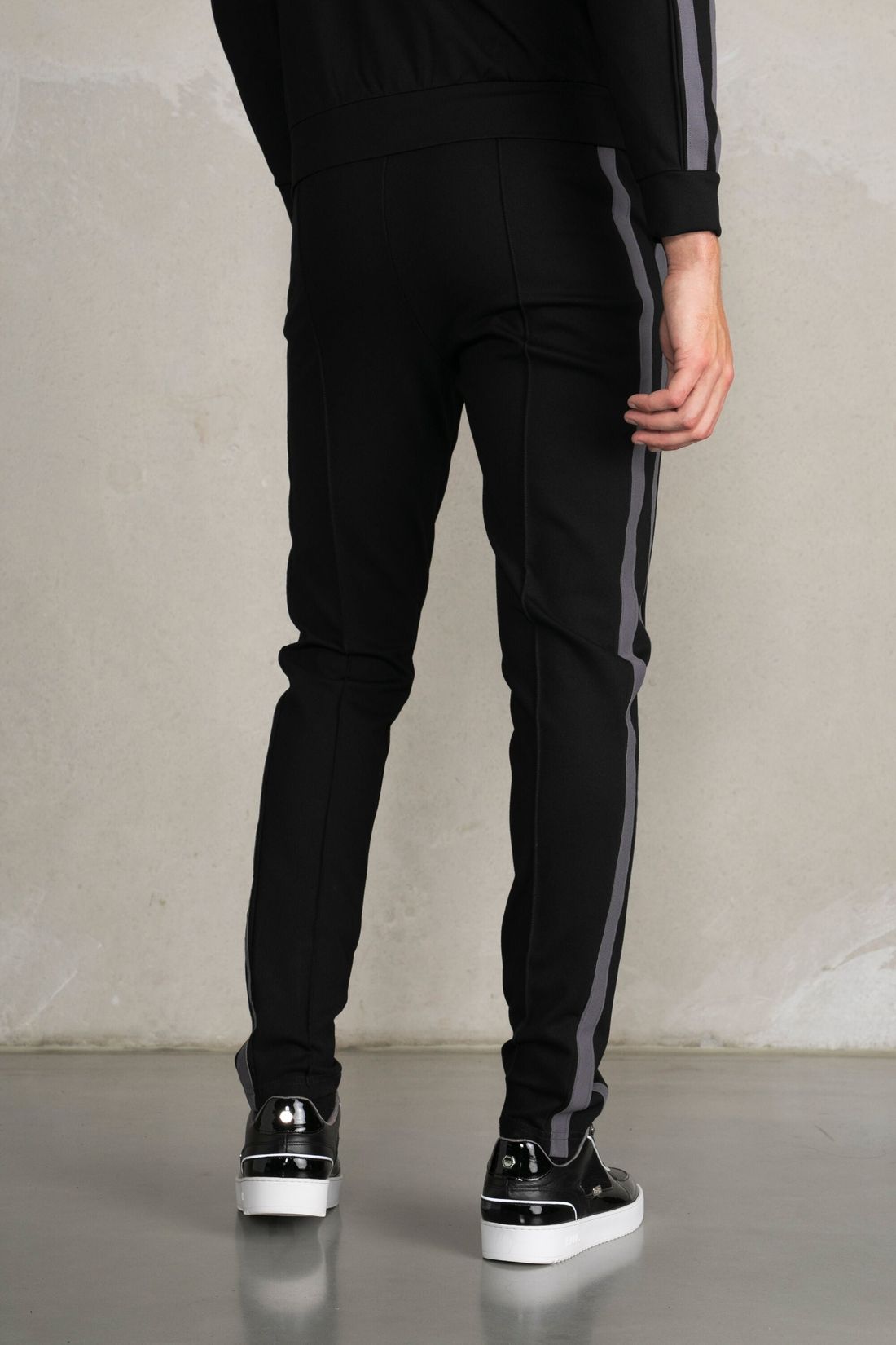 BALR. Herren Sweatpants Louis Slim Crossing Tape Track Pants Jet Black