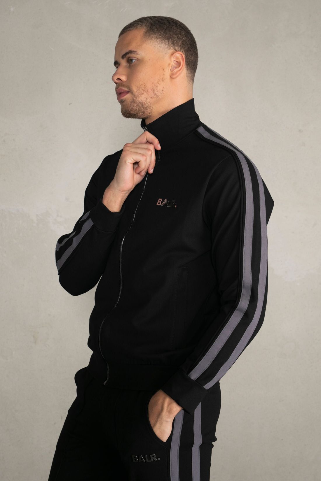 BALR. Herren Sweatjacke Louis Slim Crossing Tape Track Jacket Jet Black