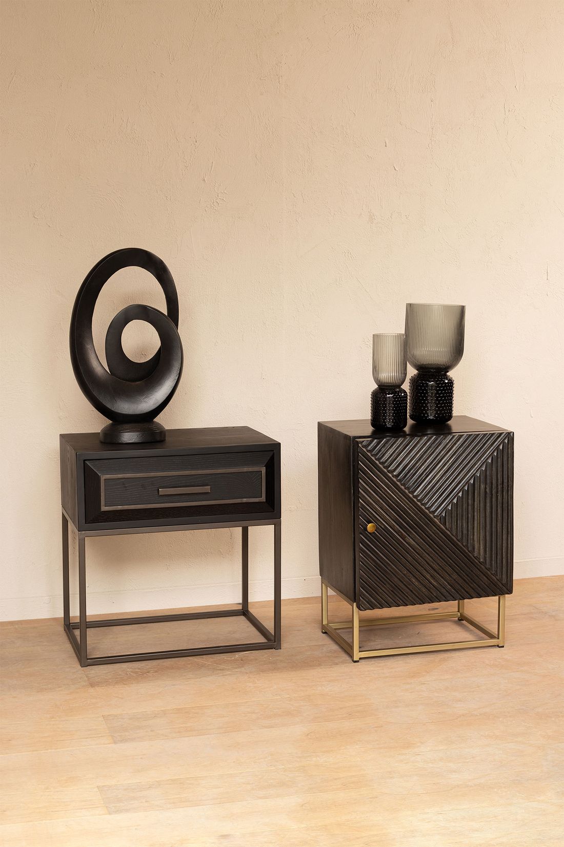 Nachttisch Lixly Black von PTMD I STUFF Shop
