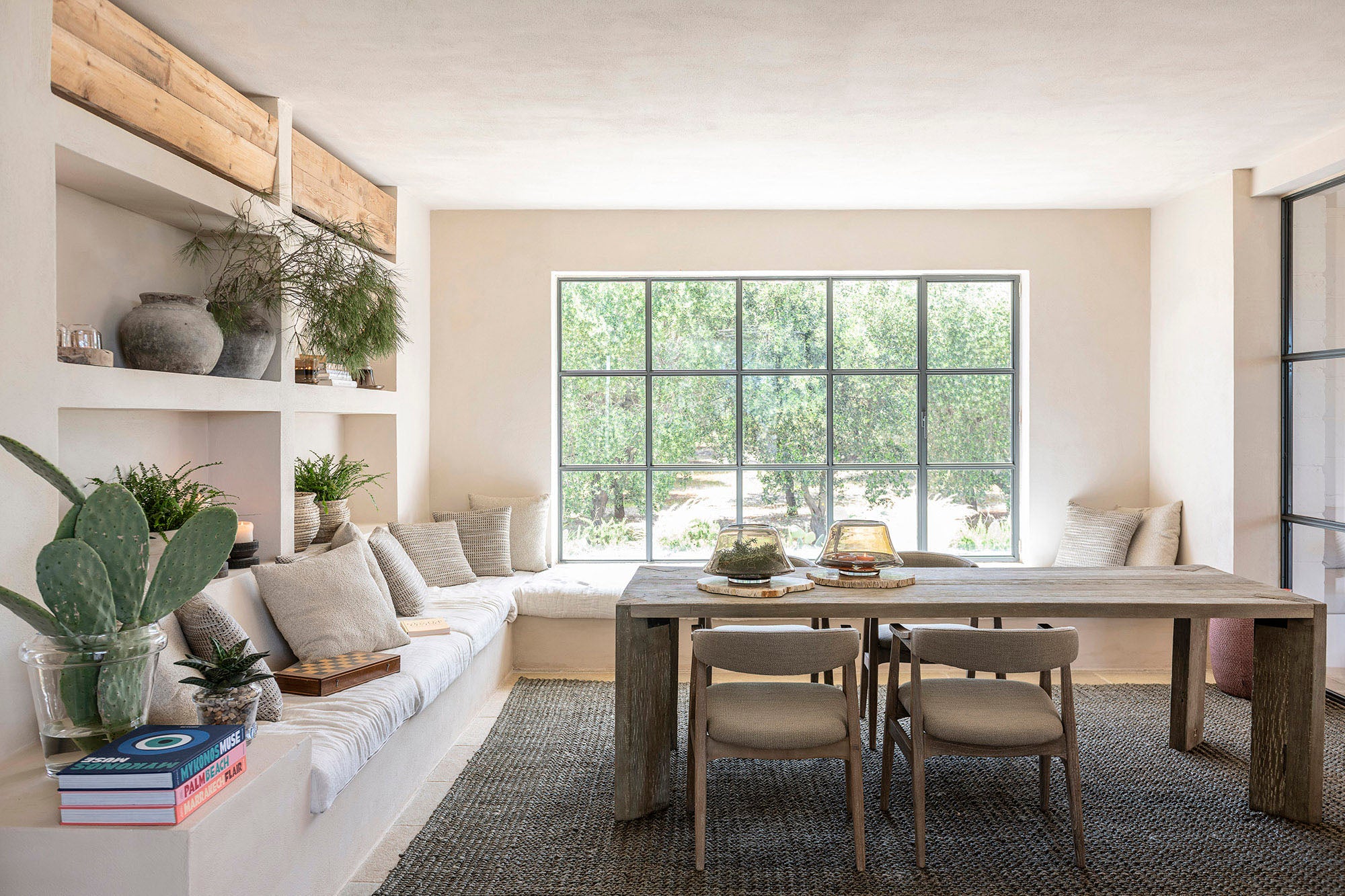 Esstisch Archie in modernem Esszimmer mit Organic-Living-Einrichtung