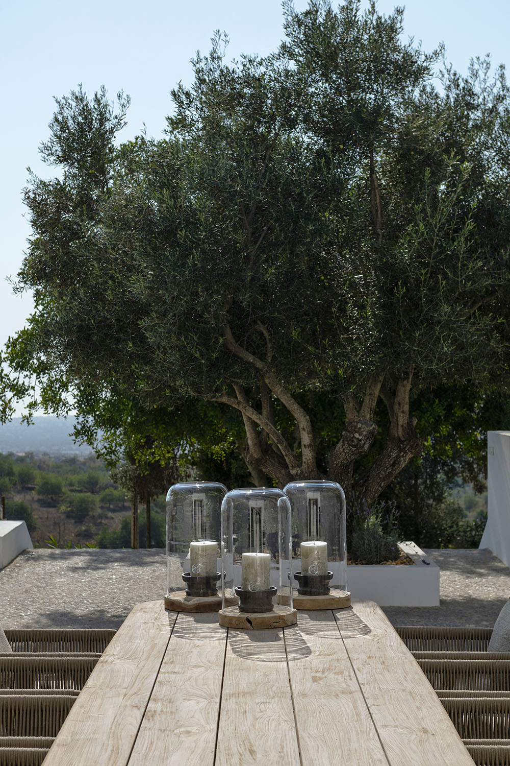 Flacher Outdoor-Esstisch Carlo XXL - Gommaire | STUFF Shop