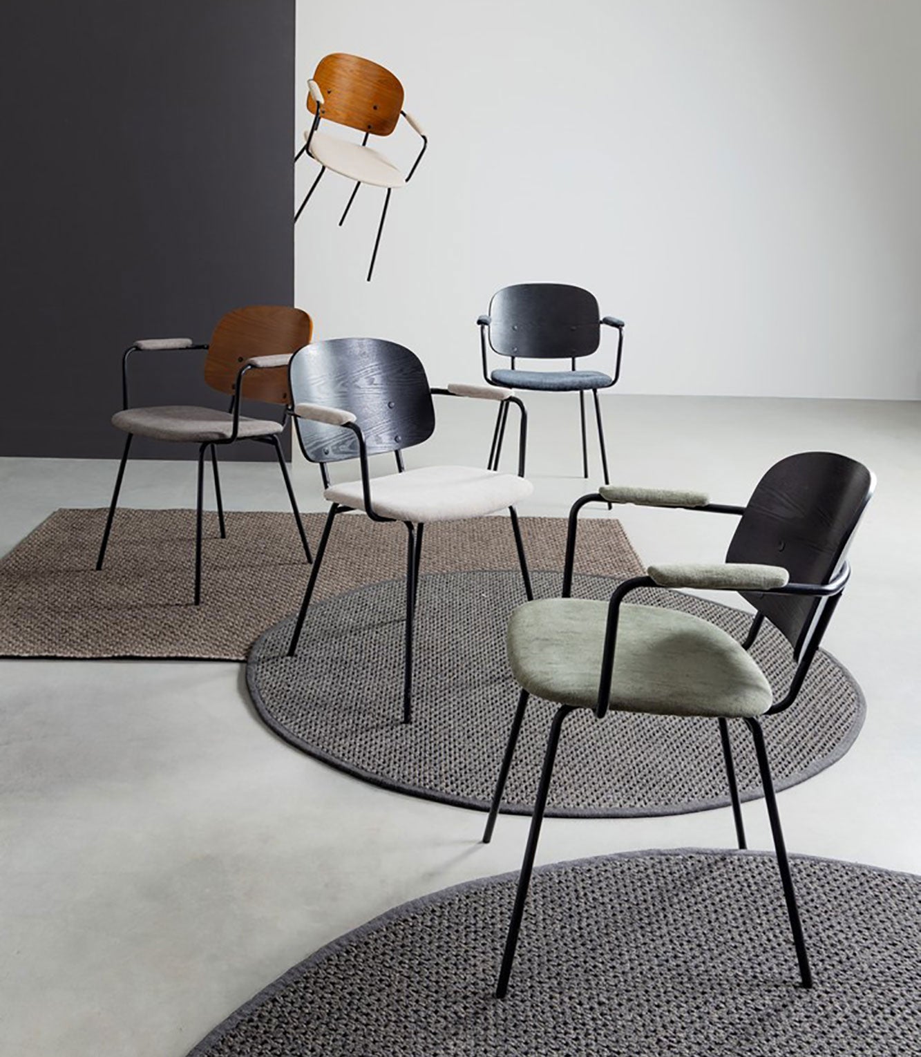 Sienna Vintage Designerstühle mit epoxidischer Stahlrahmen und Pappelholz-furnierter Rückenlehne