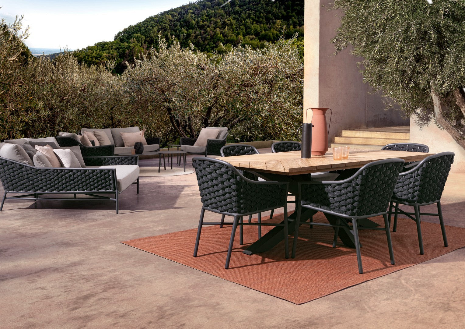 Nachhaltiger Outdoor Tisch Palmdale