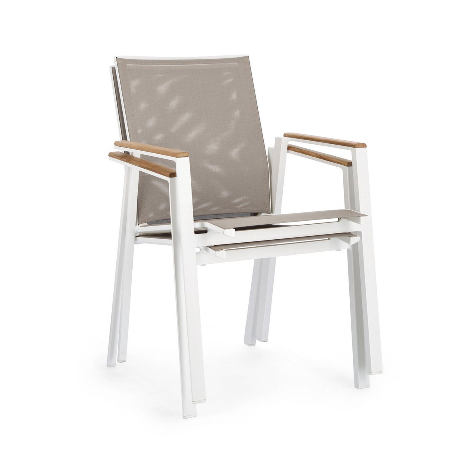 Moderner Outdoor Stuhl Cameron in Weiß mit Teakholz-Armlehnen und Textilene-Bezug.