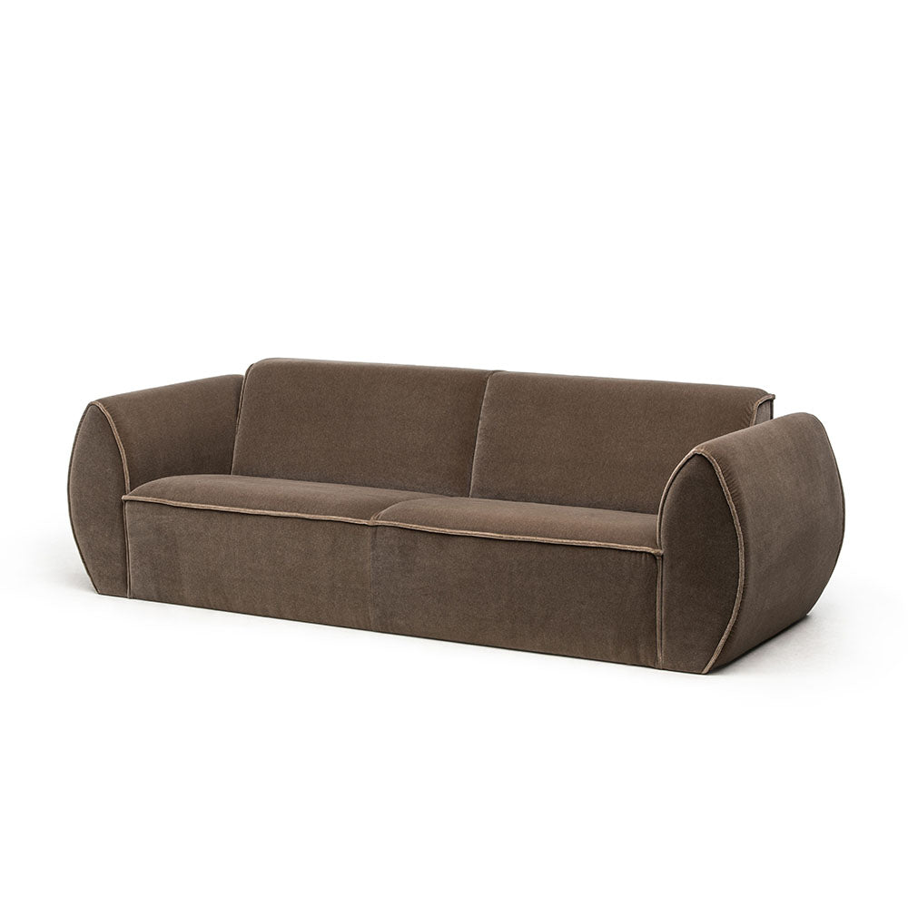 Sofa Ferre 3-Sitzer von Gommaire in hochwertiger Stoffpolsterung, modernes Design