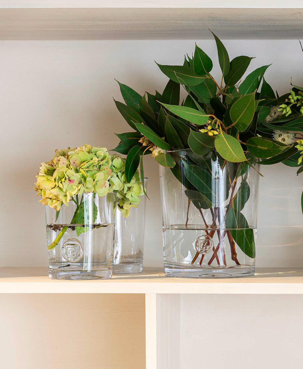 Vase Mon Clear Small aus mundgeblasenem Klarglas (Ø14 x H16,5 cm) von Gommaire.