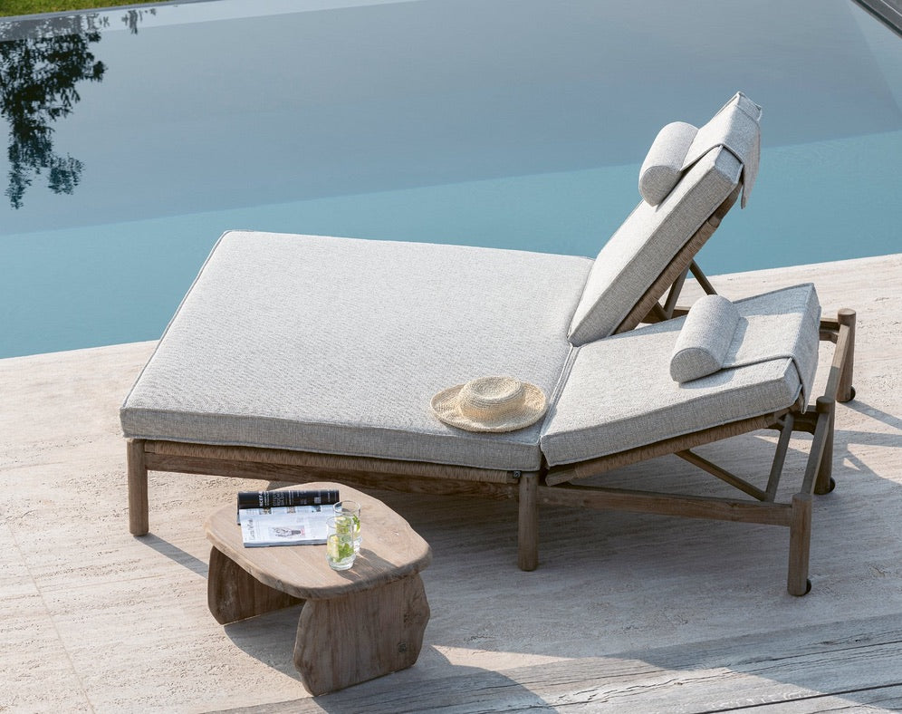 Gommaire Sonnenliege Mieke Double aus Teakholz mit Knelout Deluxe Polstern