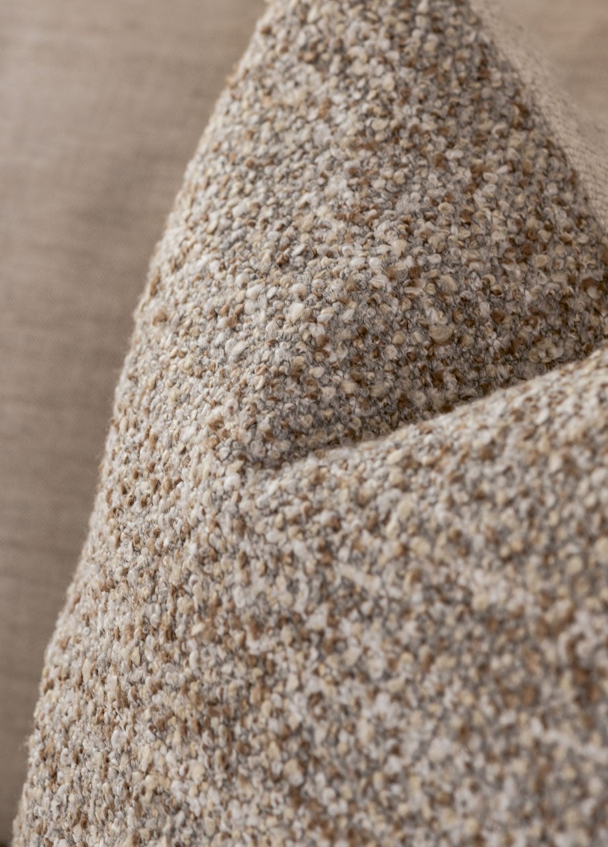 Detailaufnahme der Stoffstruktur des Gommaire Dekokissens Cozy