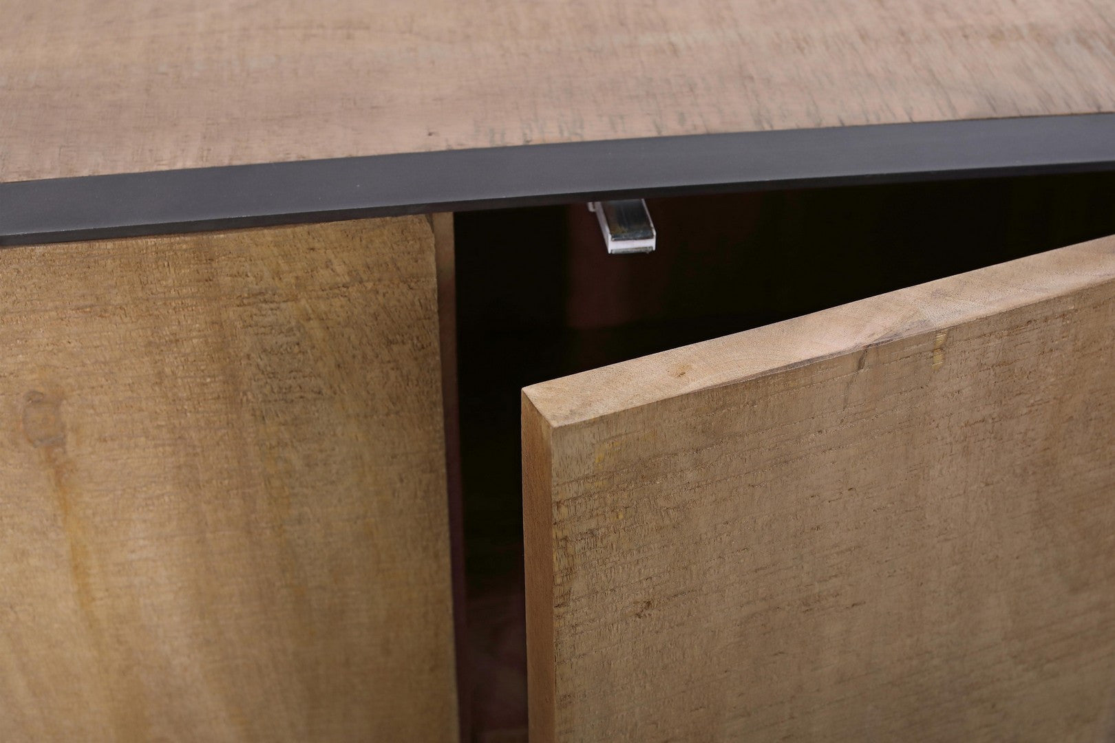 Bizzotto | Sideboard Harold Tueren Mit Stahlgestell Harold | Stahlgestell | Neutral | Produktansicht