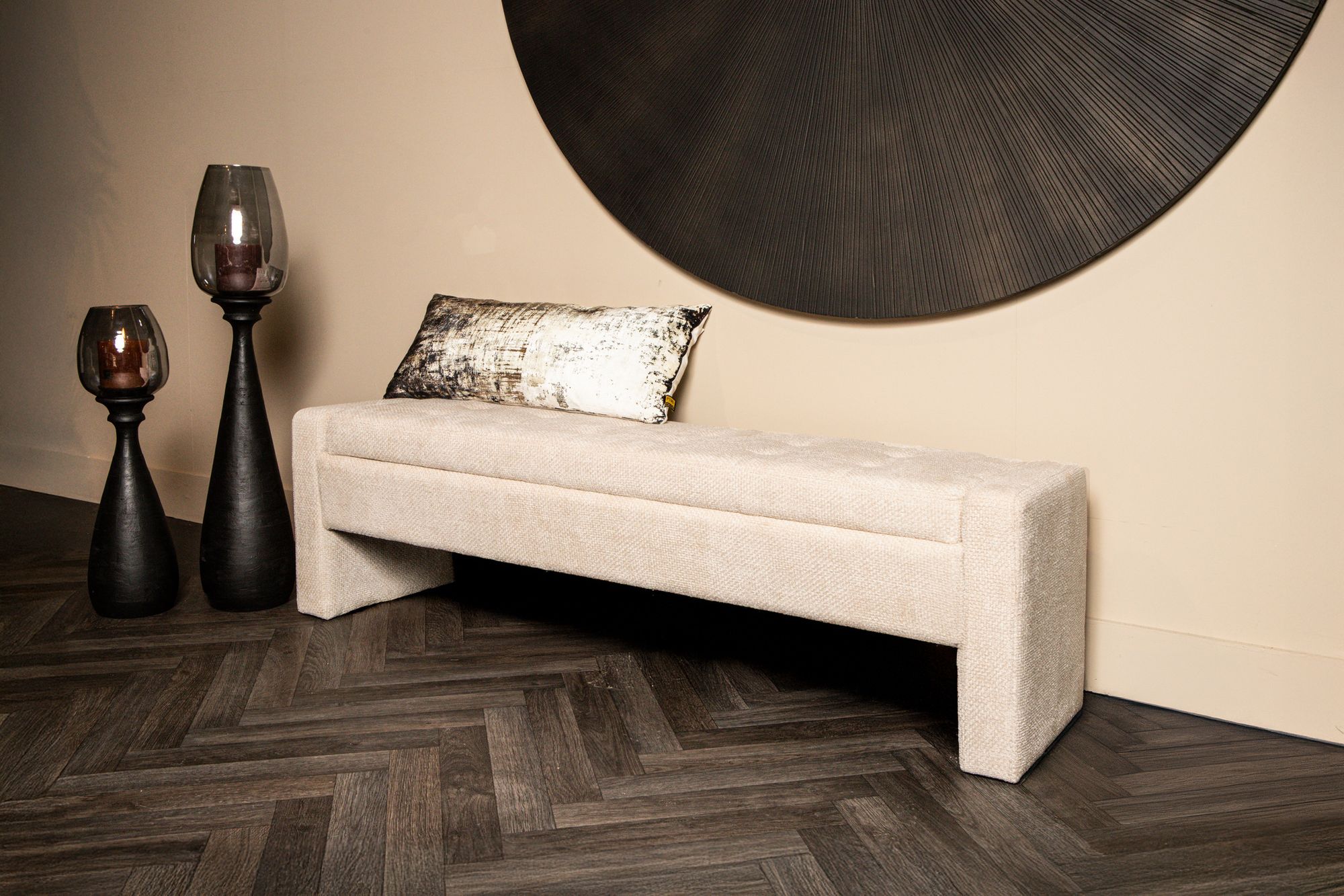 Detailaufnahme Oberfläche | Indoor Bank Schuhbank Sidney cream | zeitloses Design, hochwertig verarbeitet, ideal für Wohn- und Essbereich