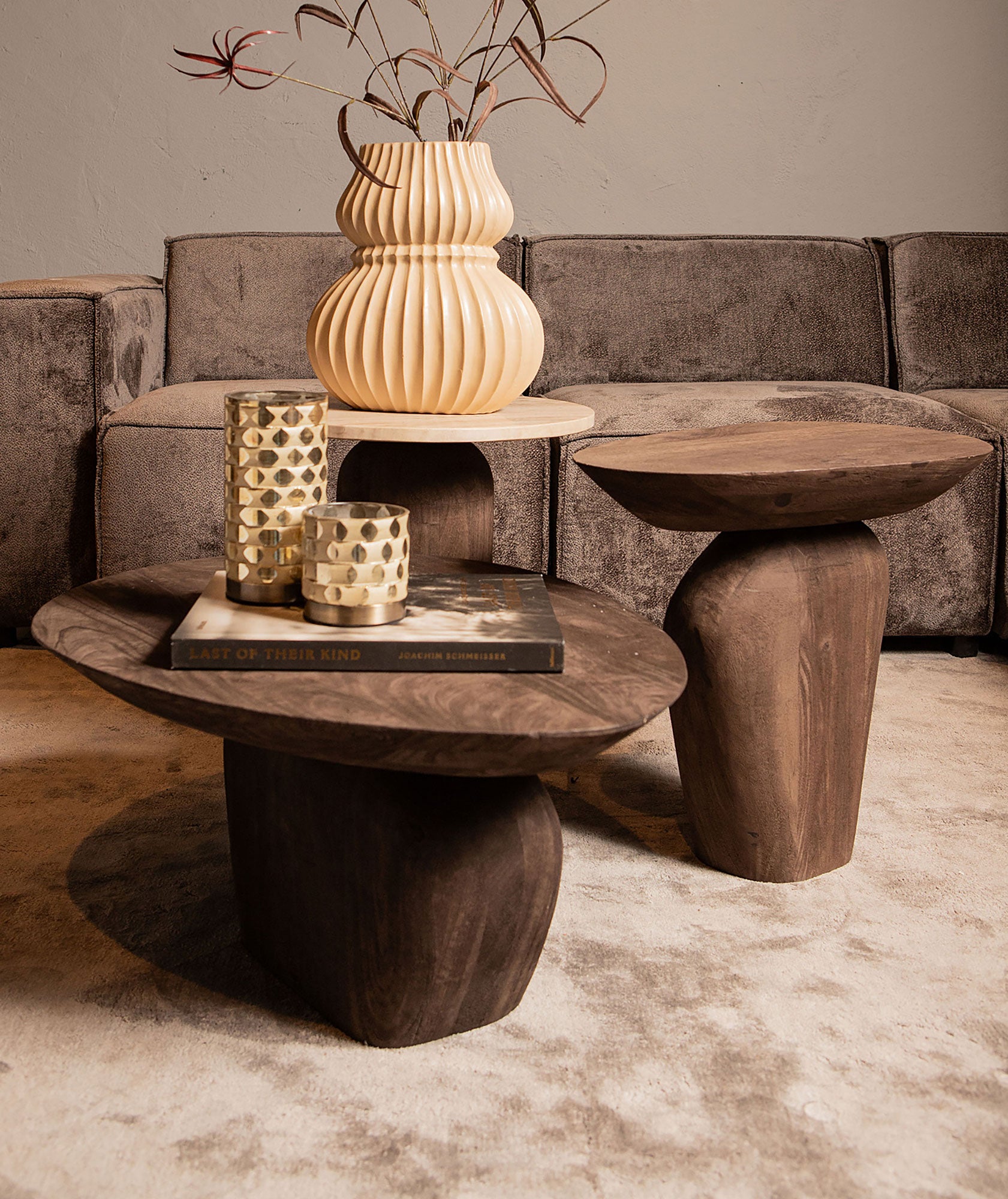 Indoor Sofa Couchtisch Harshad Brown organic in braun | Ptmd | zeitloses Design, hochwertig verarbeitet, ideal für Wohn- und Essbereich