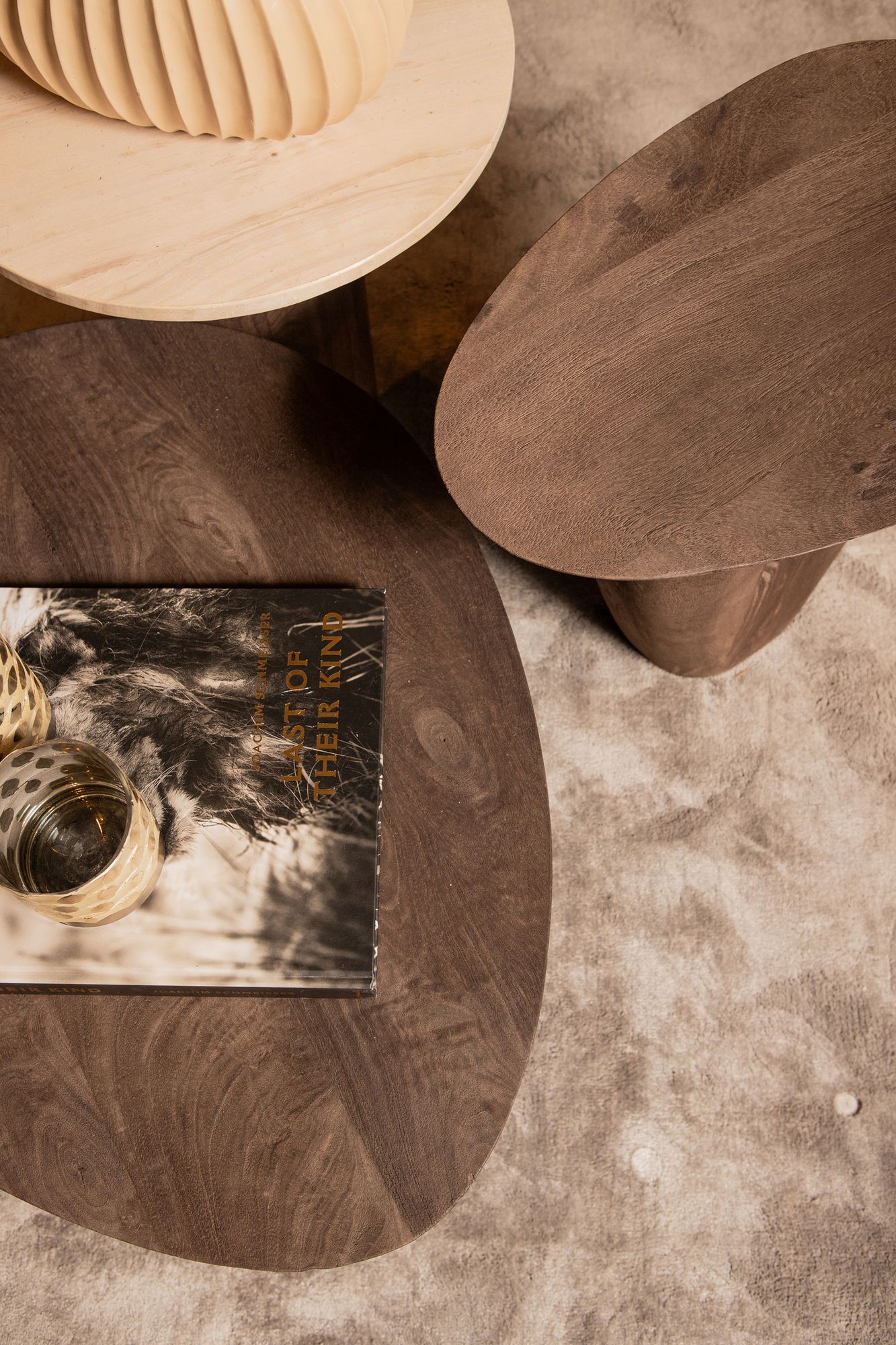 Indoor Sofa Couchtisch Harshad Brown organic im Wohnambiente | zeitloses Design, hochwertig verarbeitet, ideal für Wohn- und Essbereich | Ansicht 05