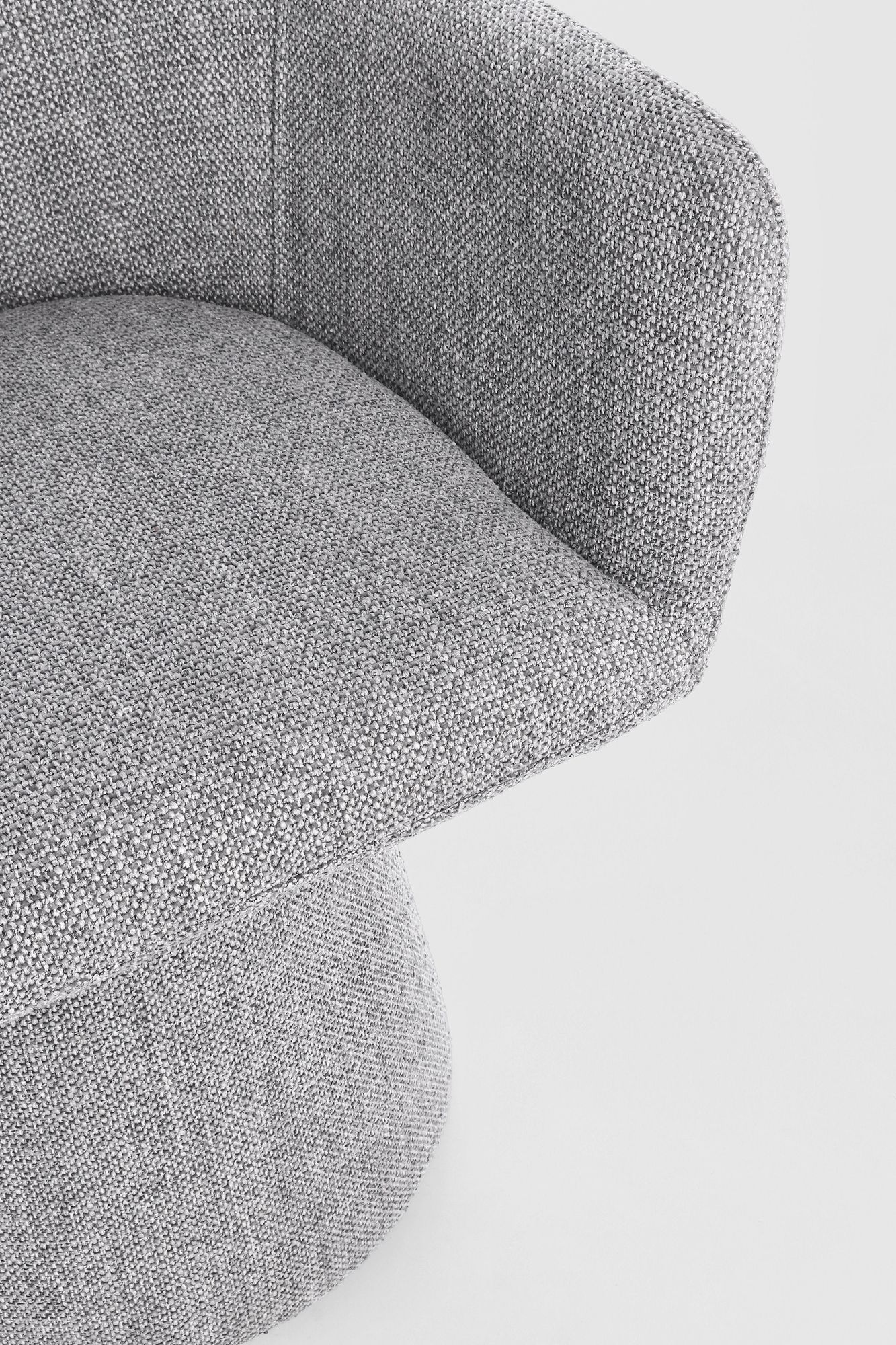 Indoor Sofa Stuhl Lottie drehbar Dunkelgrau im Wohnambiente | zeitloses Design, hochwertig verarbeitet, ideal für Wohn- und Essbereich | Ansicht 08