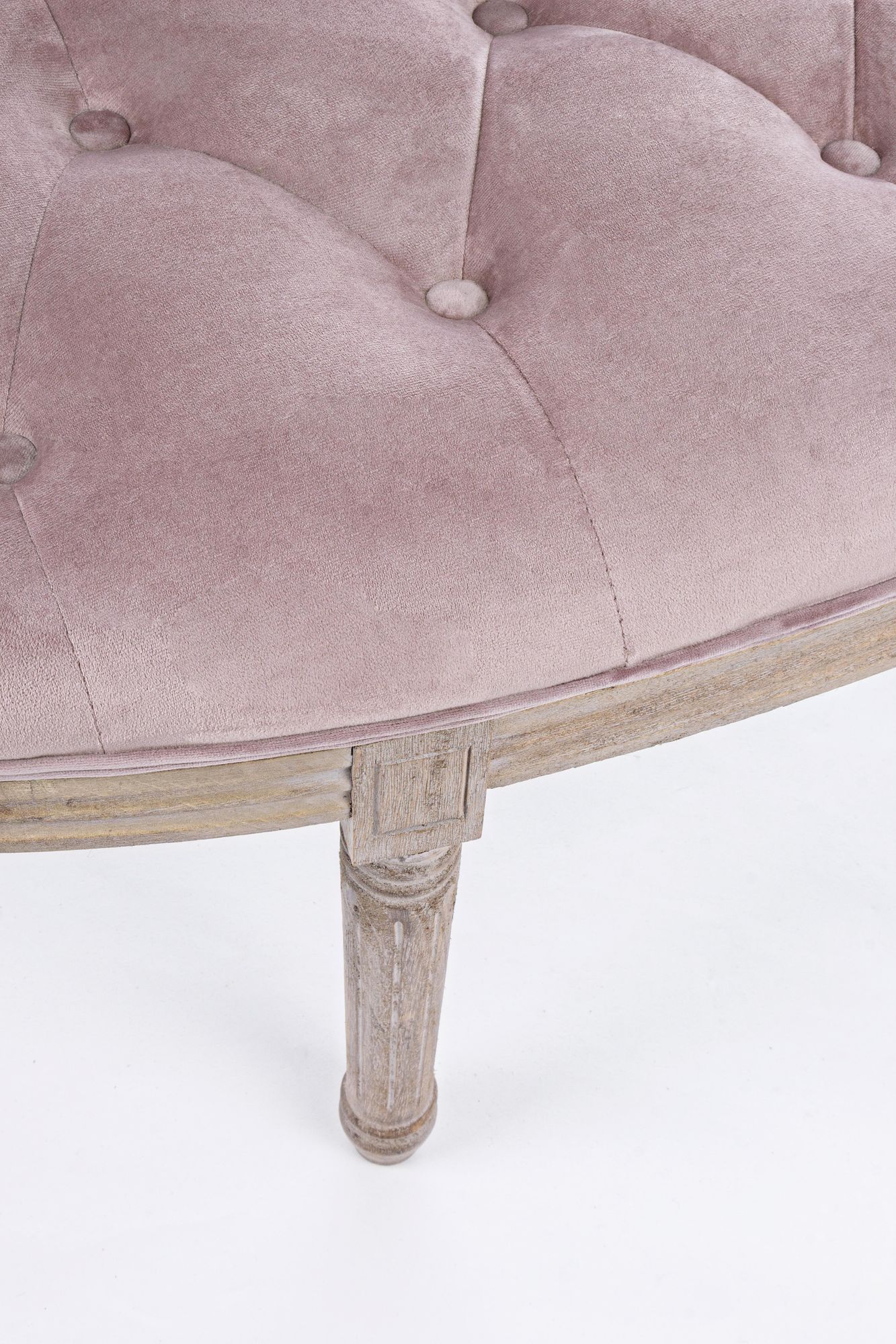 Indoor Sofa Bank Tilde Rose im Wohnambiente | zeitloses Design, hochwertig verarbeitet, ideal für Wohn- und Essbereich | Ansicht 05