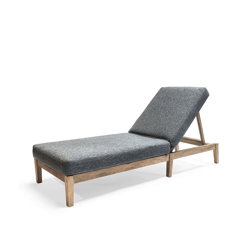 Copenhagen Sonnenbett aus Teakholz mit Outdoor-Polster in Natural Grey Freisteller | STUFF Shop