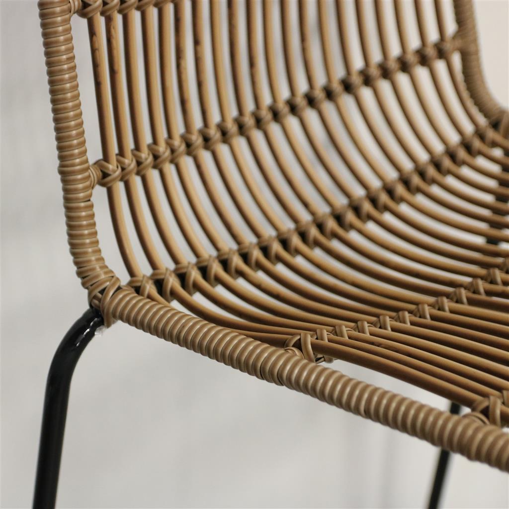 Stuhl Riva Weave in Naturfarbe aus Synthetik Rattan für Indoor und Outdoor | STUFF Loft