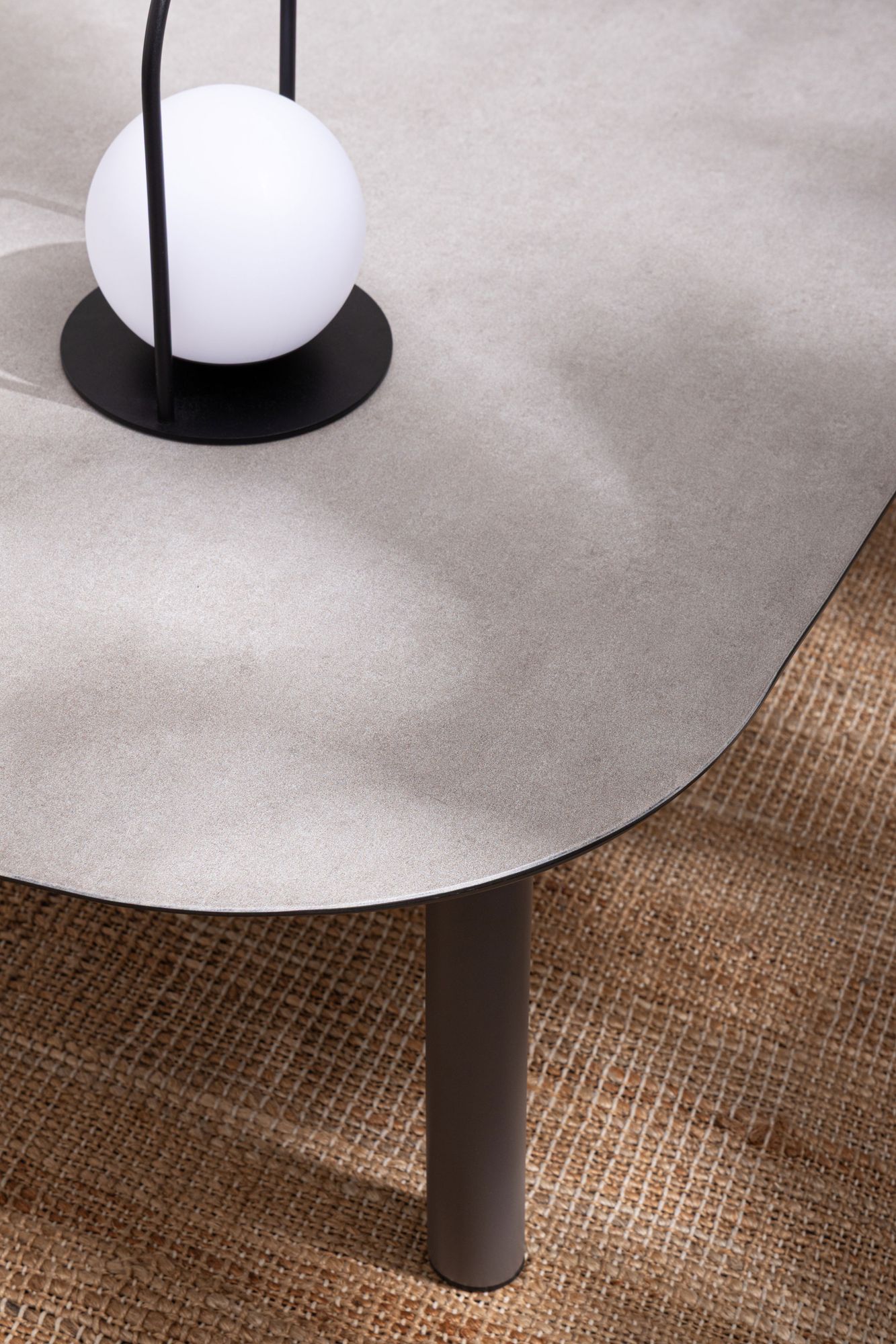 Outdoor Sitzgruppe Theodore Castor Detail Aluminiumgestell und Polster | Bizzotto bei STUFF Shop kaufen