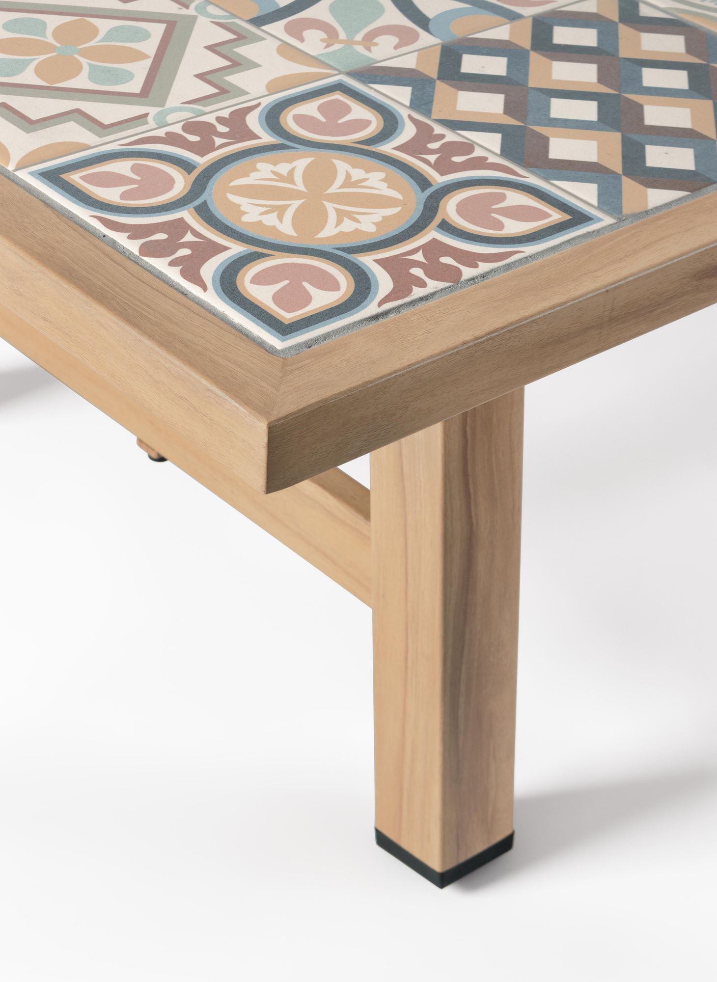 Outdoor Sitzgruppe Kalimera Dese Big mit Sofa, Sesseln und Tisch | Bizzotto bei STUFF Shop kaufen