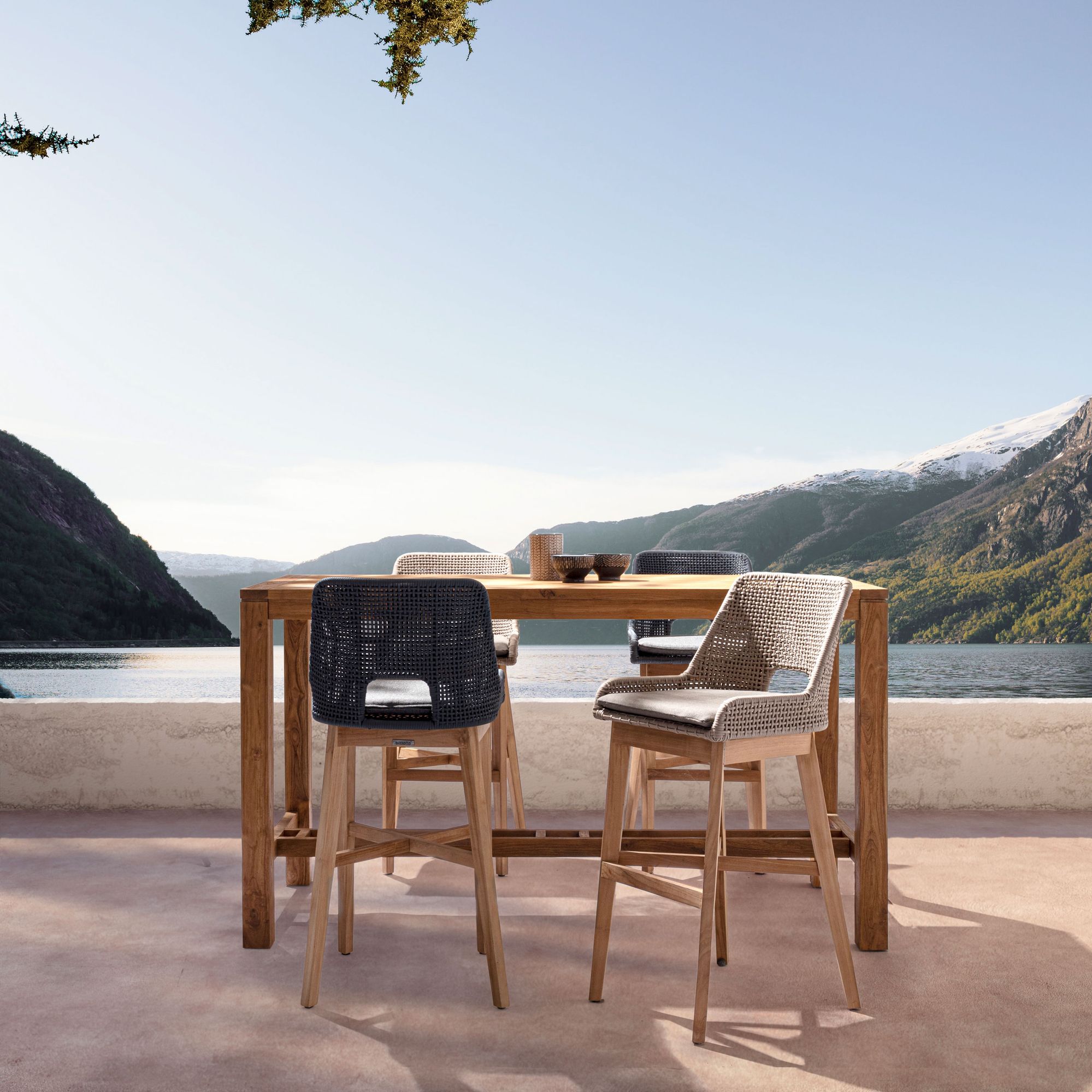 Outdoor Bartisch Maricruz 180x80 aus FSC-Teakholz | Bizzotto bei STUFF Shop kaufen