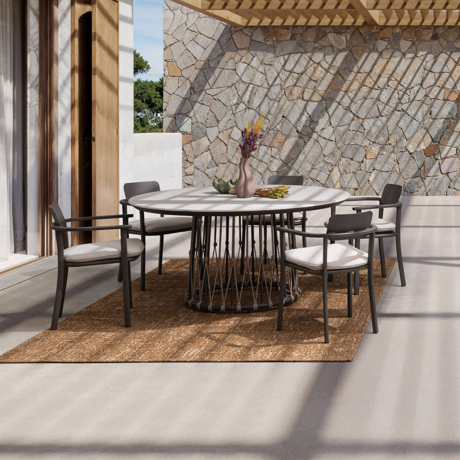 Outdoor Esstisch Lanai Ø150 Camel Sand für Terrasse und Garten | Bizzotto bei STUFF Shop kaufen