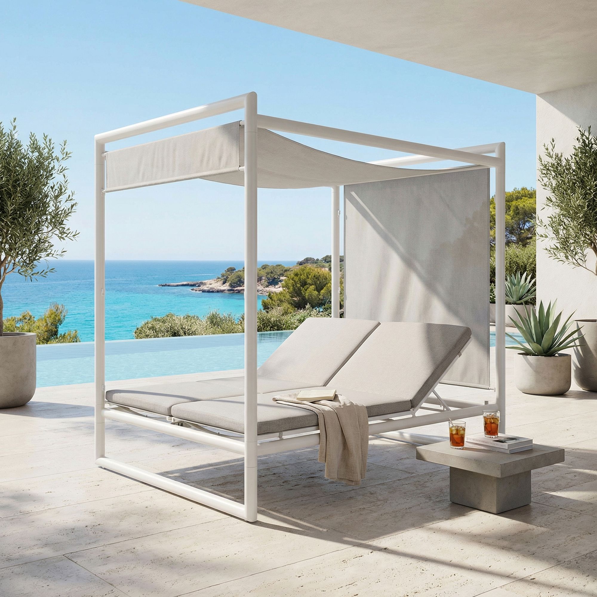 Outdoor Daybed Konnor Weiß mit Pergola und verstellbarer Rückenlehne für moderne Terrassen | Bizzotto bei STUFF Shop kaufen