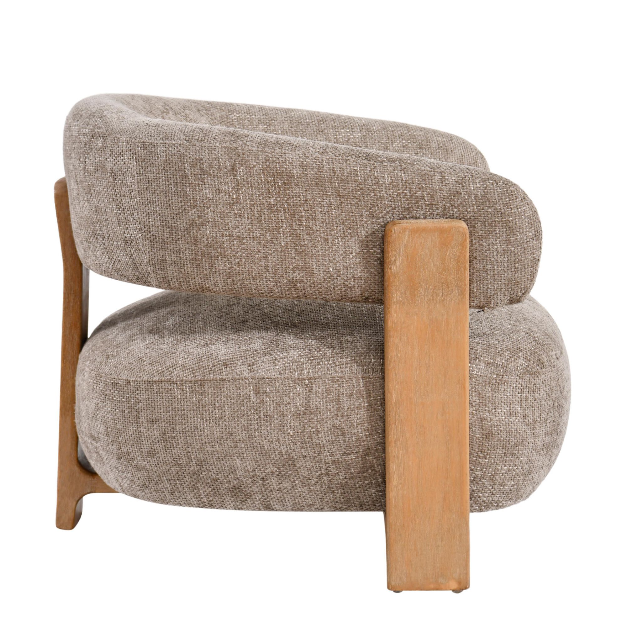 Sessel Mire in Taupe mit geschwungener Rückenlehne und Holzgestell | PTMD bei STUFF Shop kaufen
