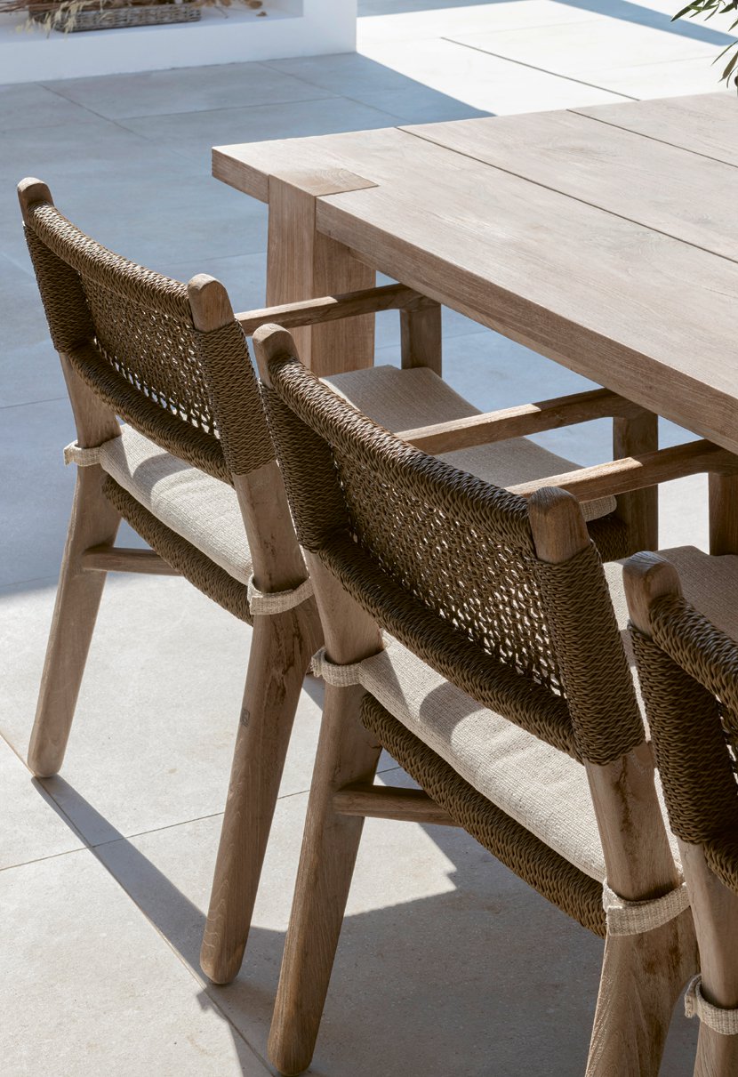 Outdoor Esstisch Jacob Large aus massivem Teakholz | großer Gartentisch Gommaire