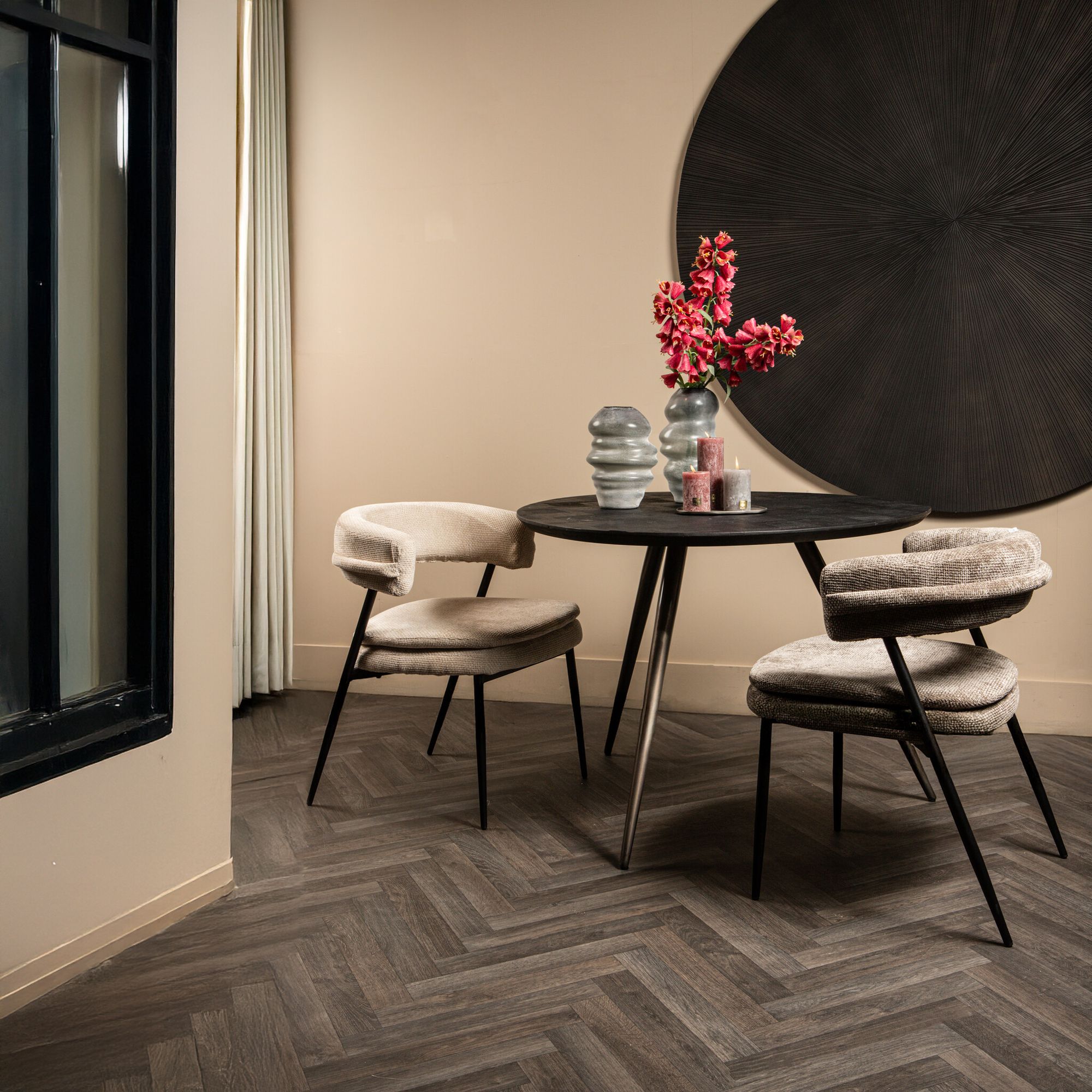 PTMD Polsterstuhl Helsinki Stone am Esstisch im modernen Wohnambiente