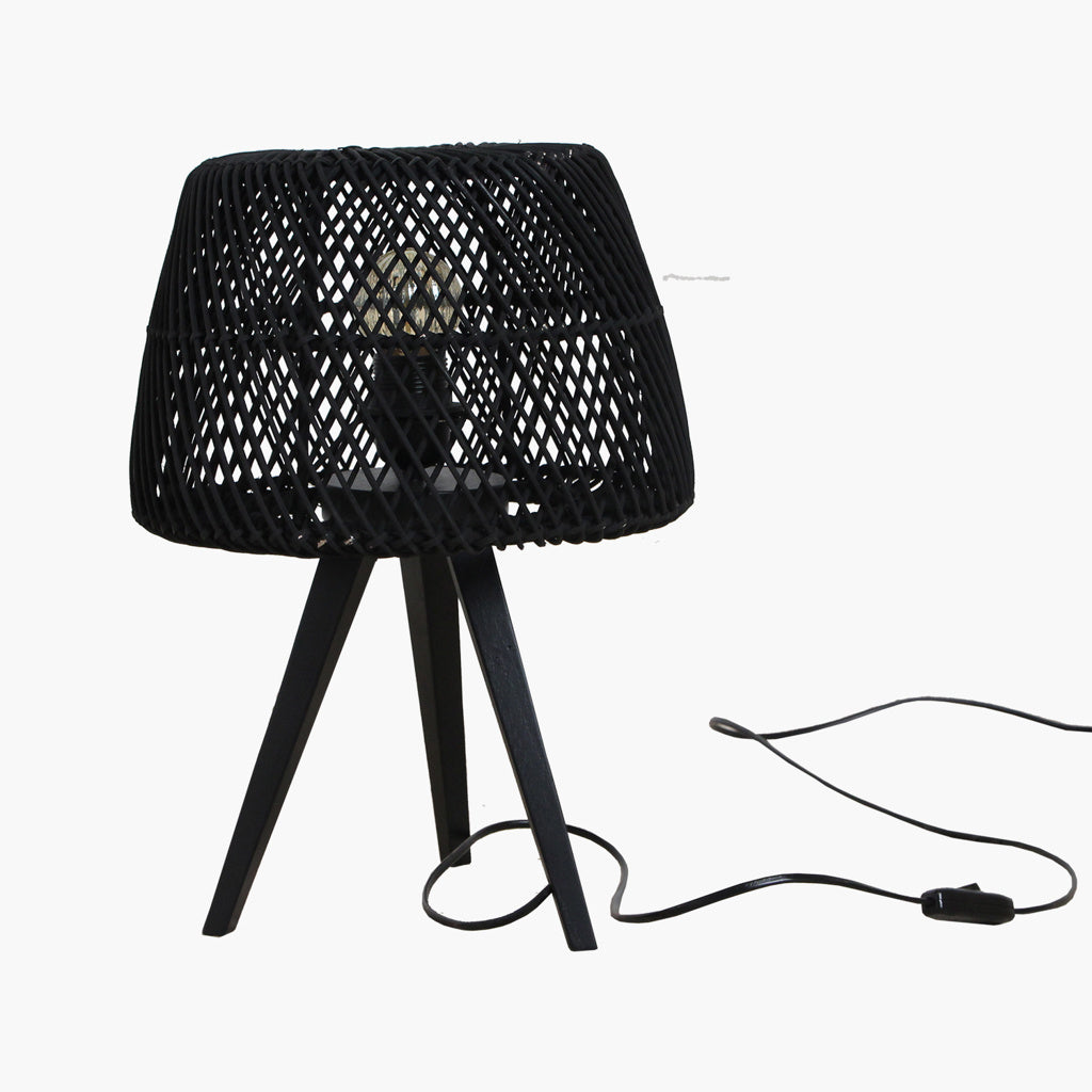 Tischleuchte Maze Tripod Rattan schwarz