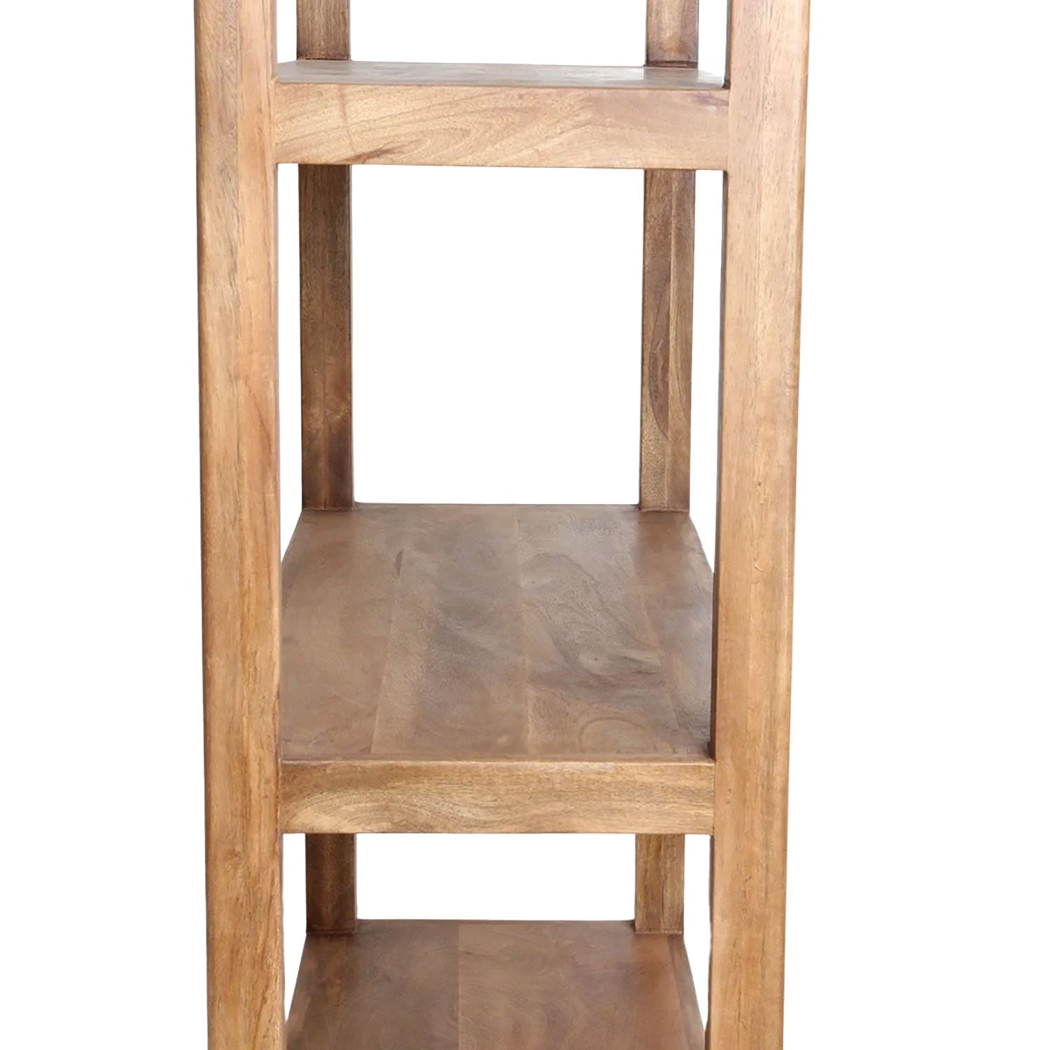 Nahaufnahme des natürlichen Mangoholzes mit sichtbaren Holzmaserungen und Vintage-Effekt