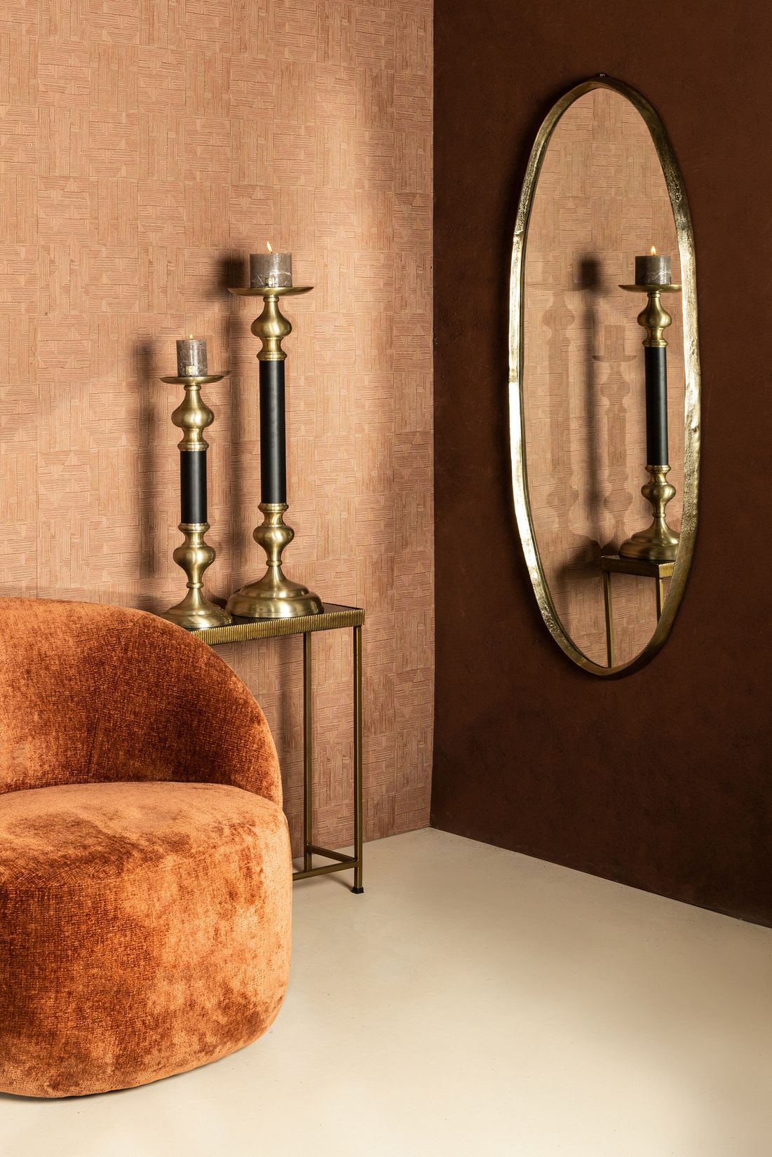 Spiegel Limera Brass Alu Oval, Gussaluminium in Messingoptik, 60 x 2 x 150 cm.