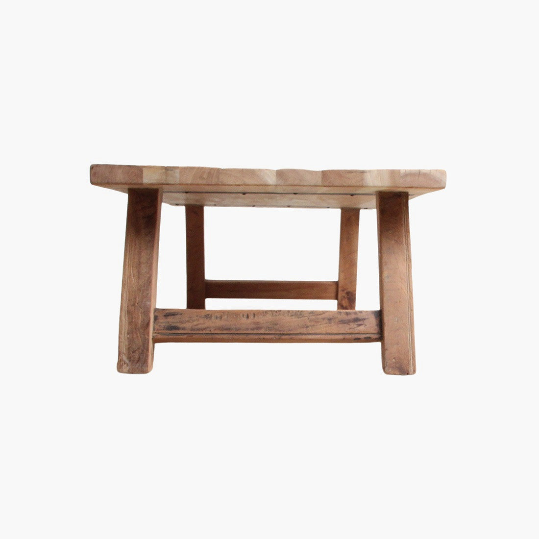 Couchtisch Grainwood aus recyceltem Holz in rustikalem Design