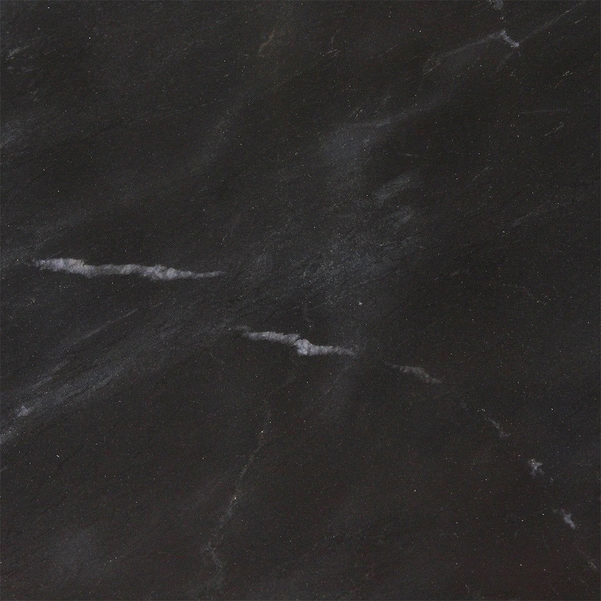 Couchtisch Ovalis Marble Black mit ovaler schwarzer Marmorplatte und Holzgestell aus der STUFF Loft Kollektion