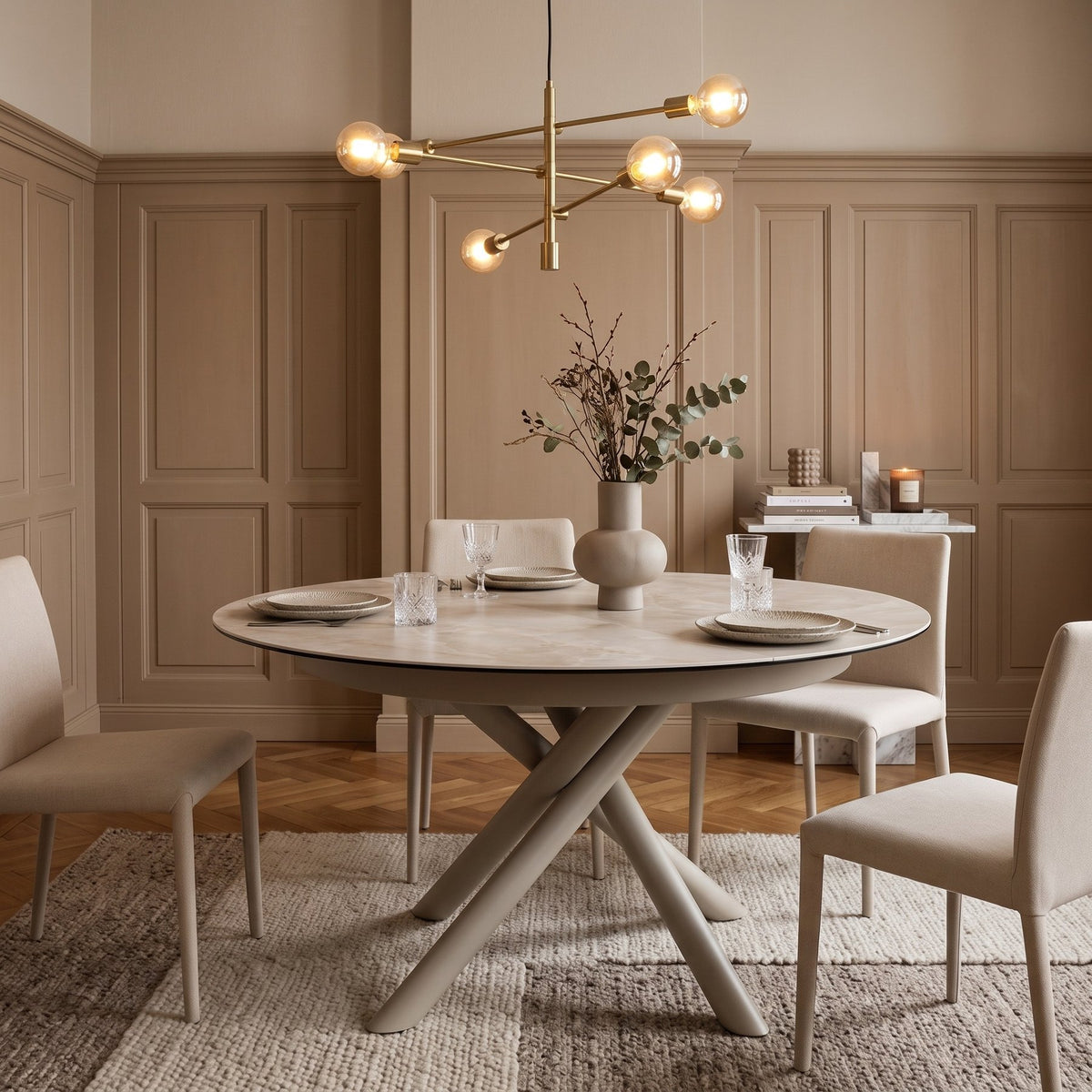 Ausziehtisch Adea Hellbeige von Bizzotto im Wohnraum