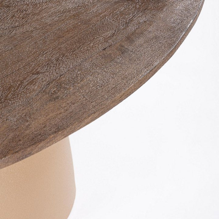 Couchtisch Stanley Rustic Braun von Bizzotto, Nahaufnahme von Material und Verarbeitung