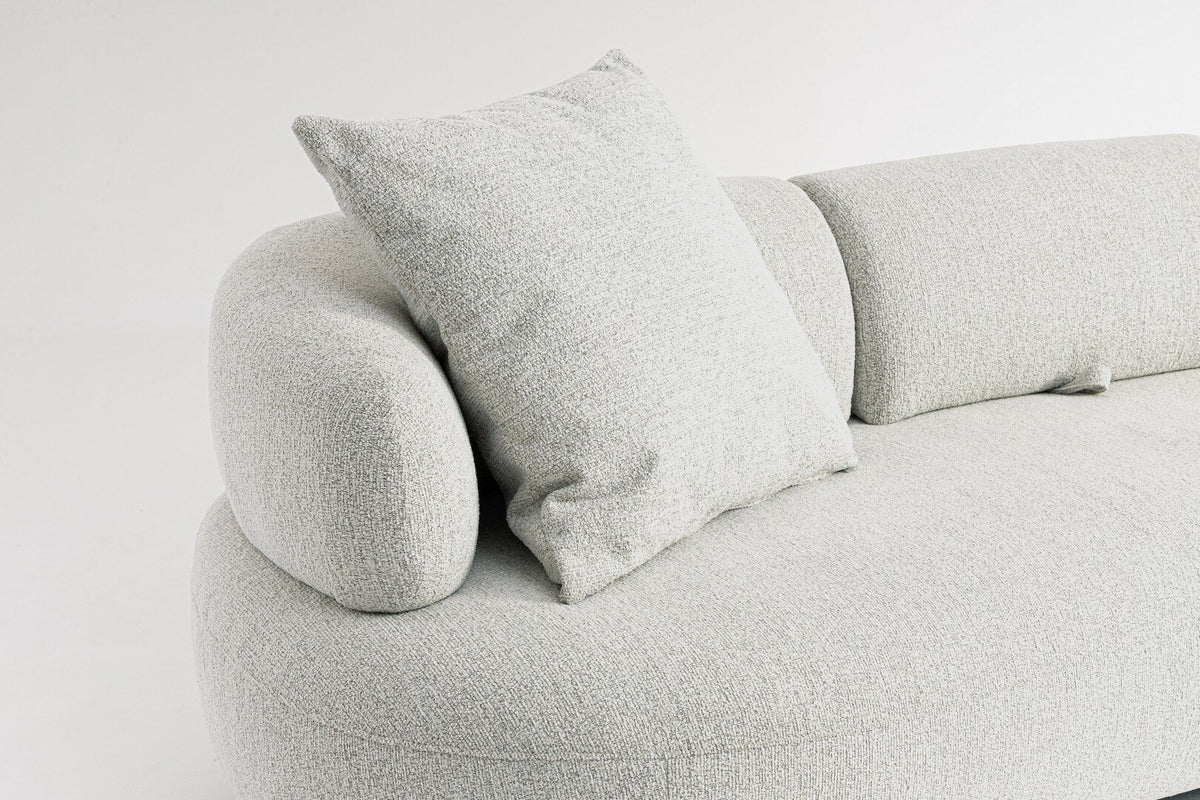 Sofa Afrodite von Bizzotto, Detailaufnahme von Gestell und Verarbeitung (1), im STUFF Shop