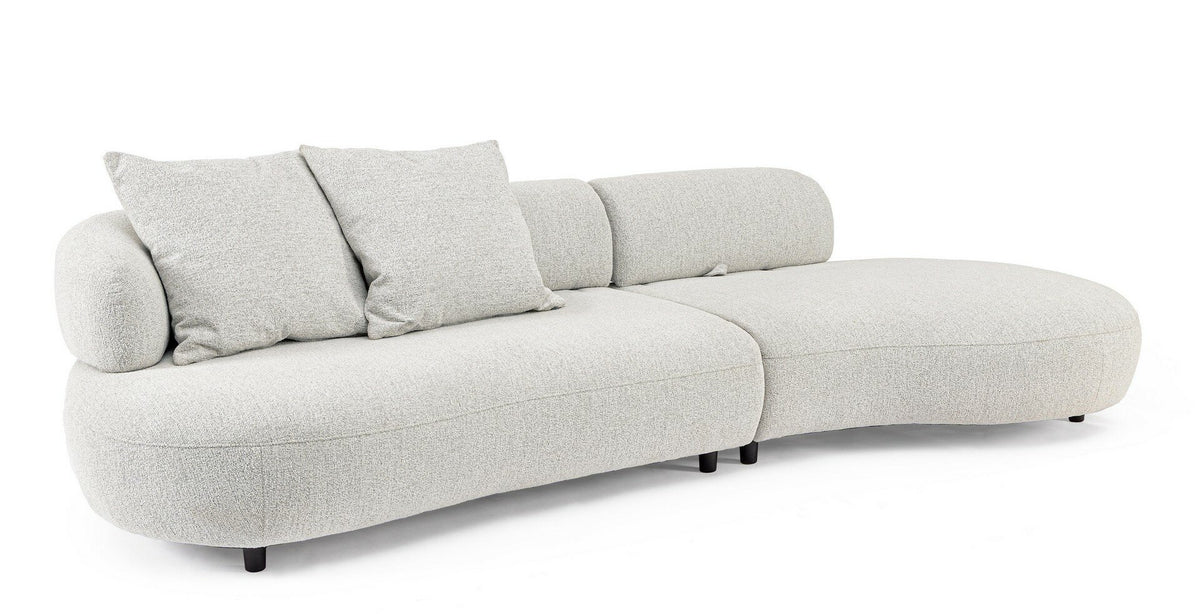 Sofa Afrodite von Bizzotto, freigestellt in der Frontansicht, B 307 × T 98 bis 123 × H 76 cm, im STUFF Shop